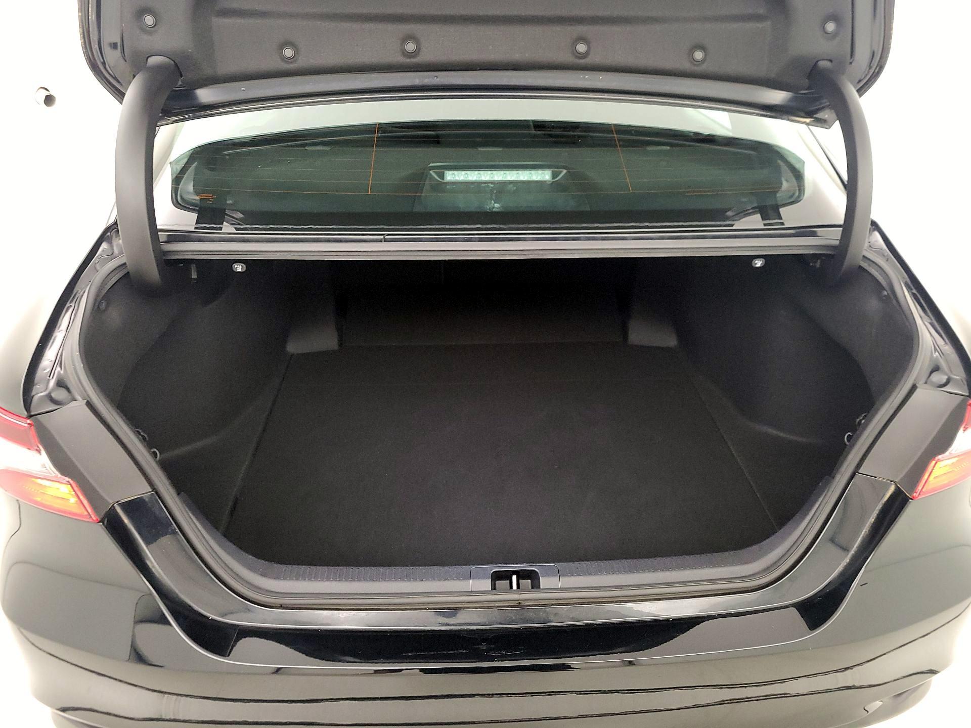 Thumbnail: 2021 Toyota Camry - 20