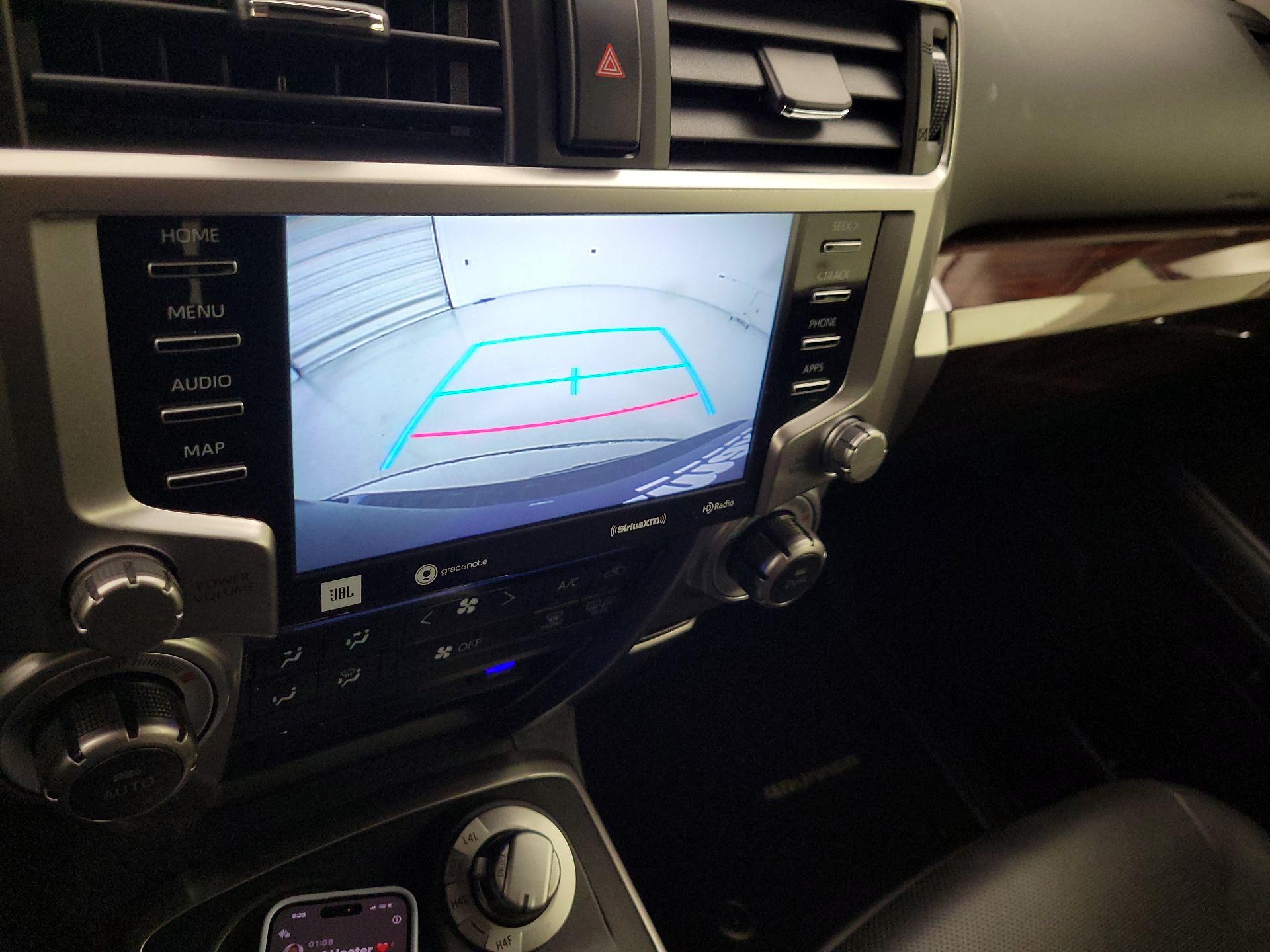 Thumbnail: 2020 Toyota 4Runner - 15