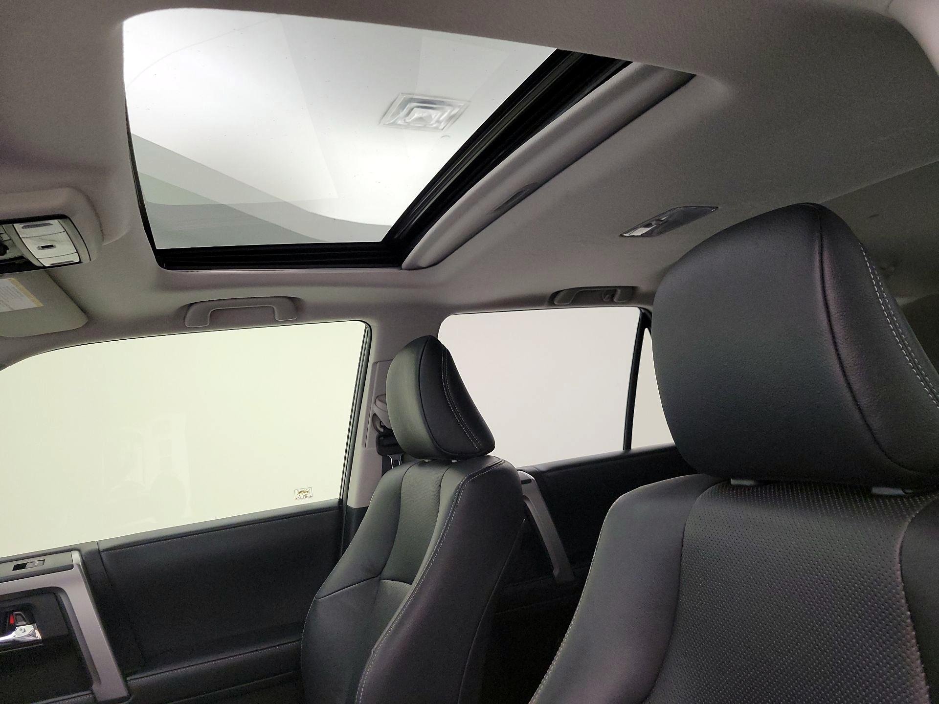 Thumbnail: 2020 Toyota 4Runner - 20