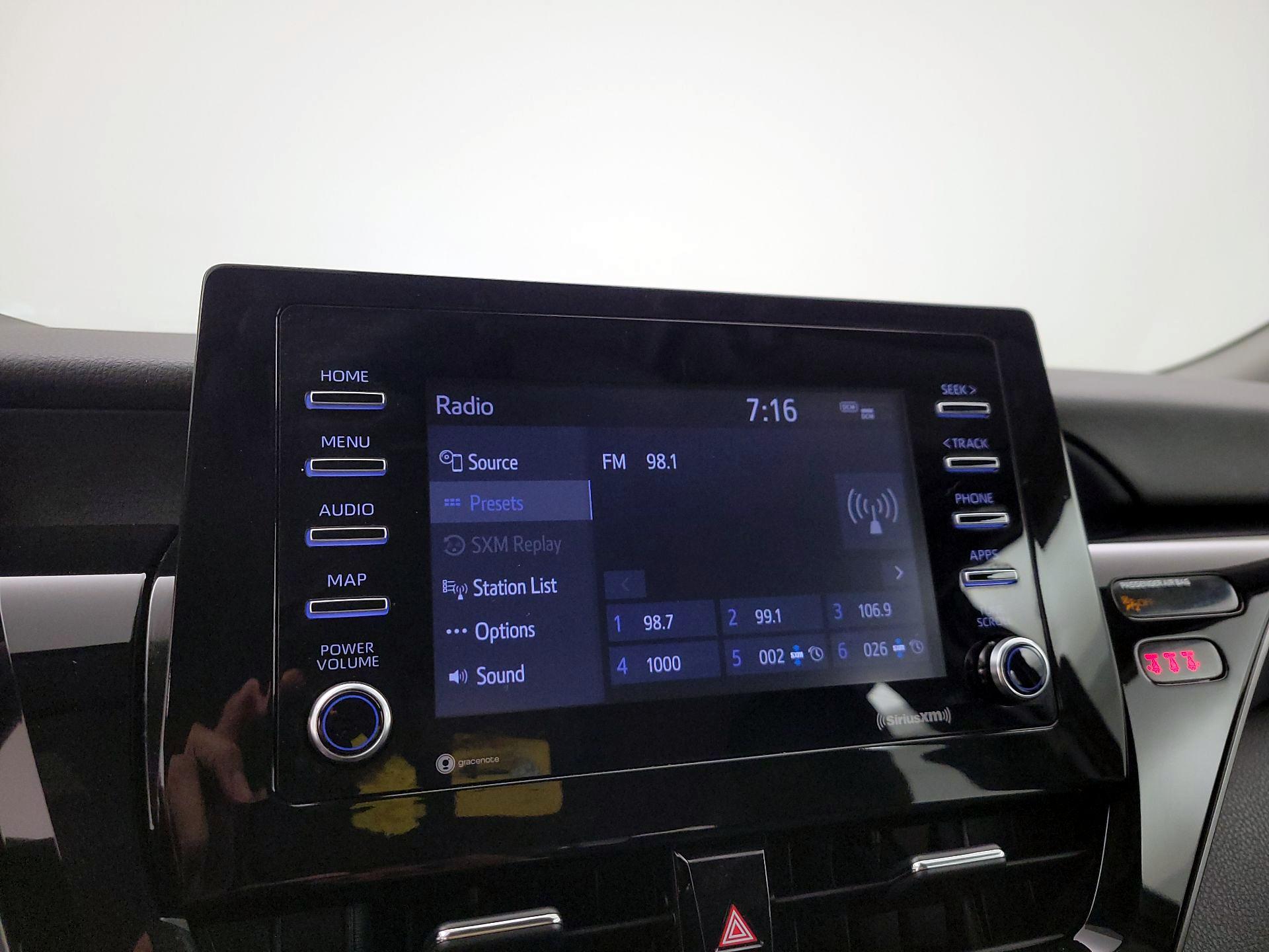 Thumbnail: 2022 Toyota Camry - 15