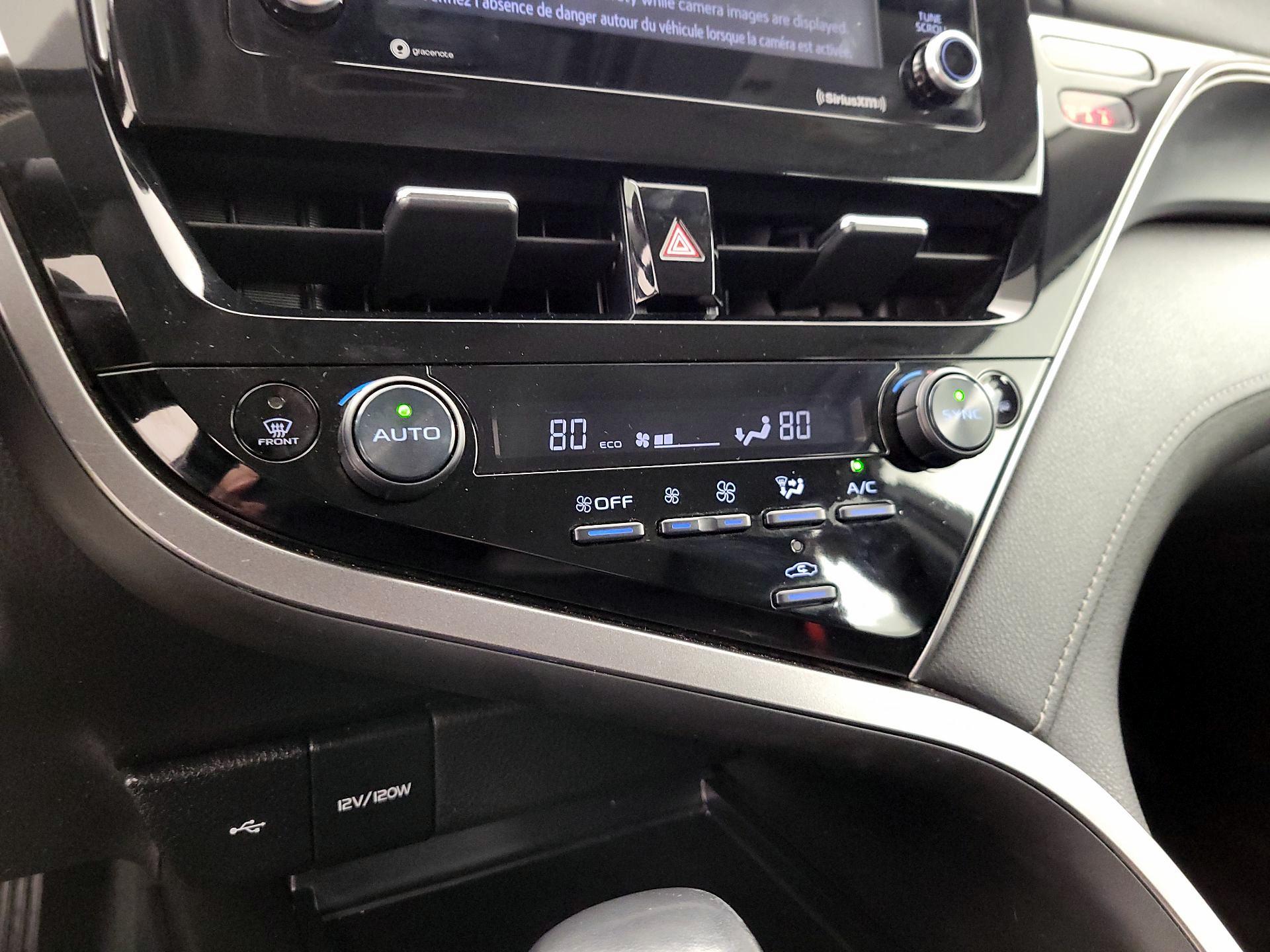 Thumbnail: 2022 Toyota Camry - 16