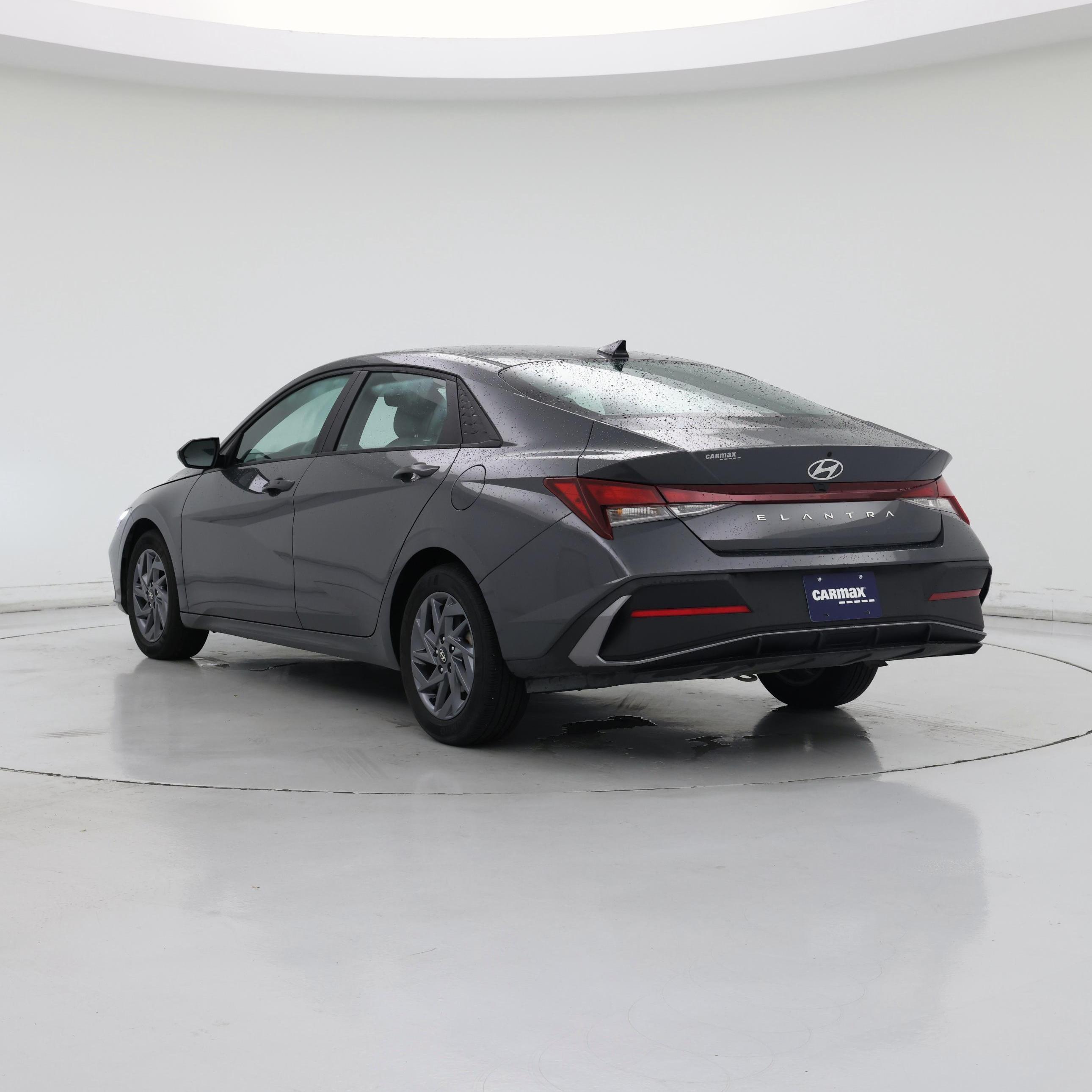 Thumbnail: 2024 Hyundai Elantra - 2