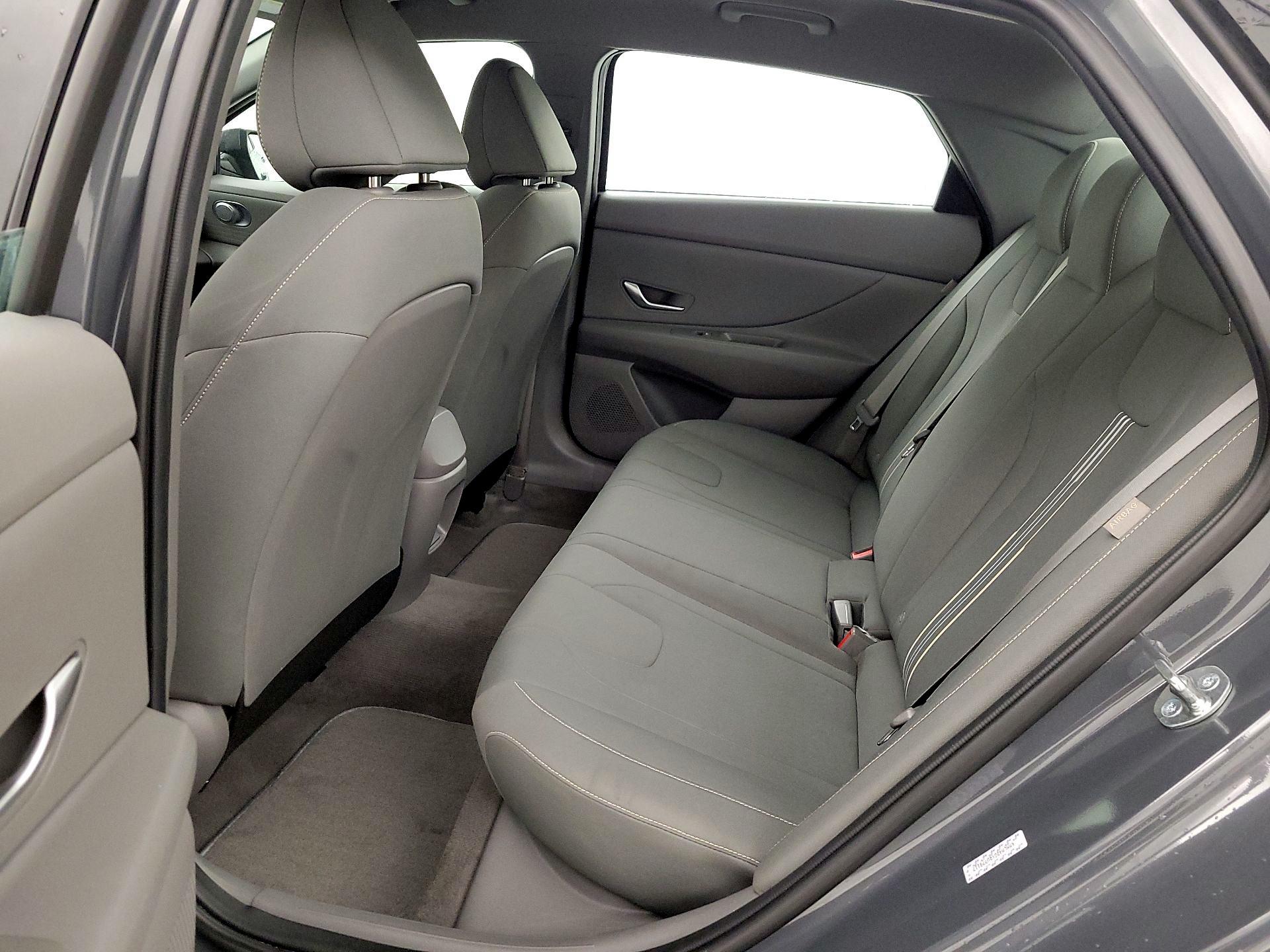 Thumbnail: 2024 Hyundai Elantra - 20