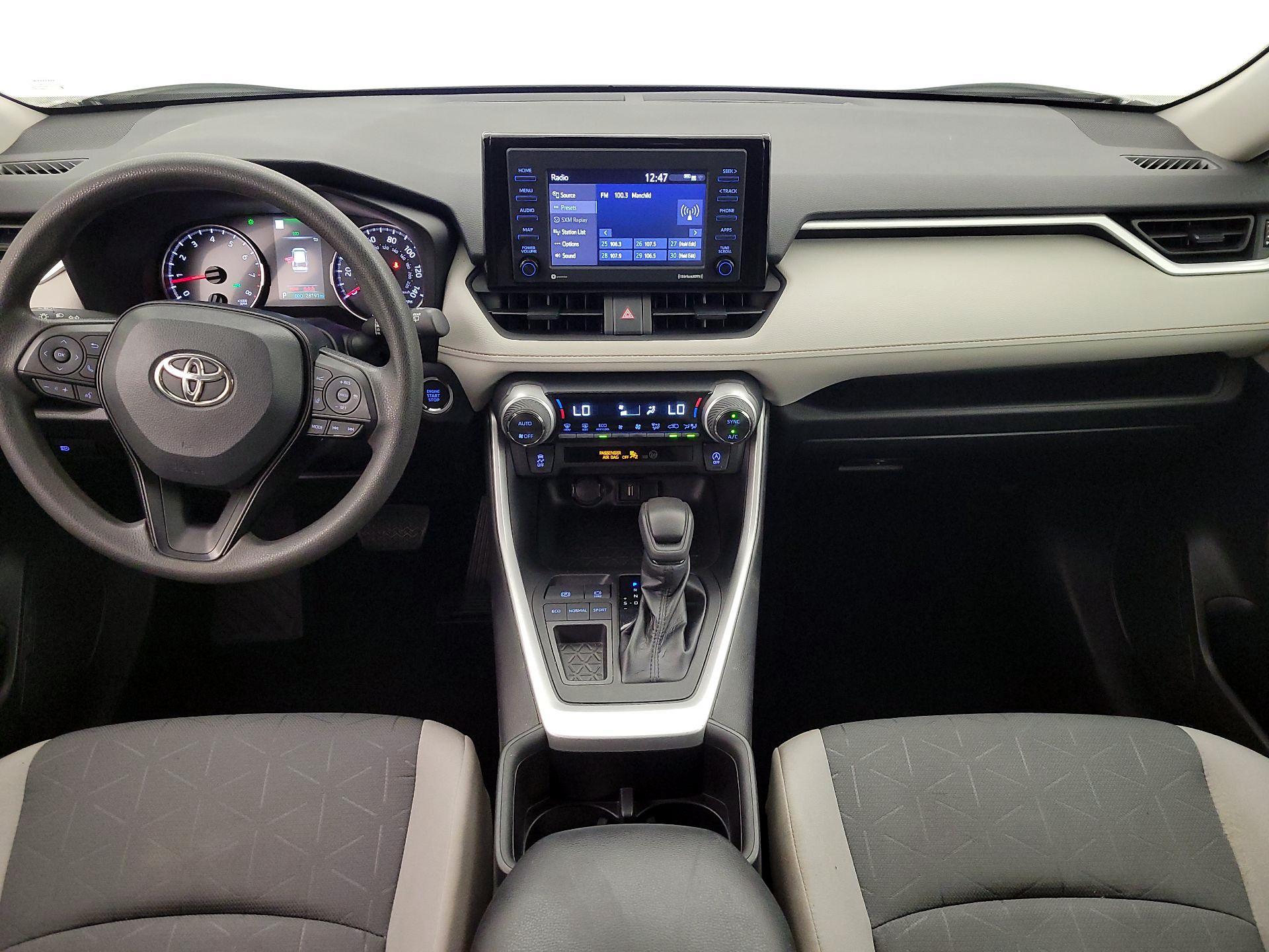 Thumbnail: 2022 Toyota RAV4 - 9