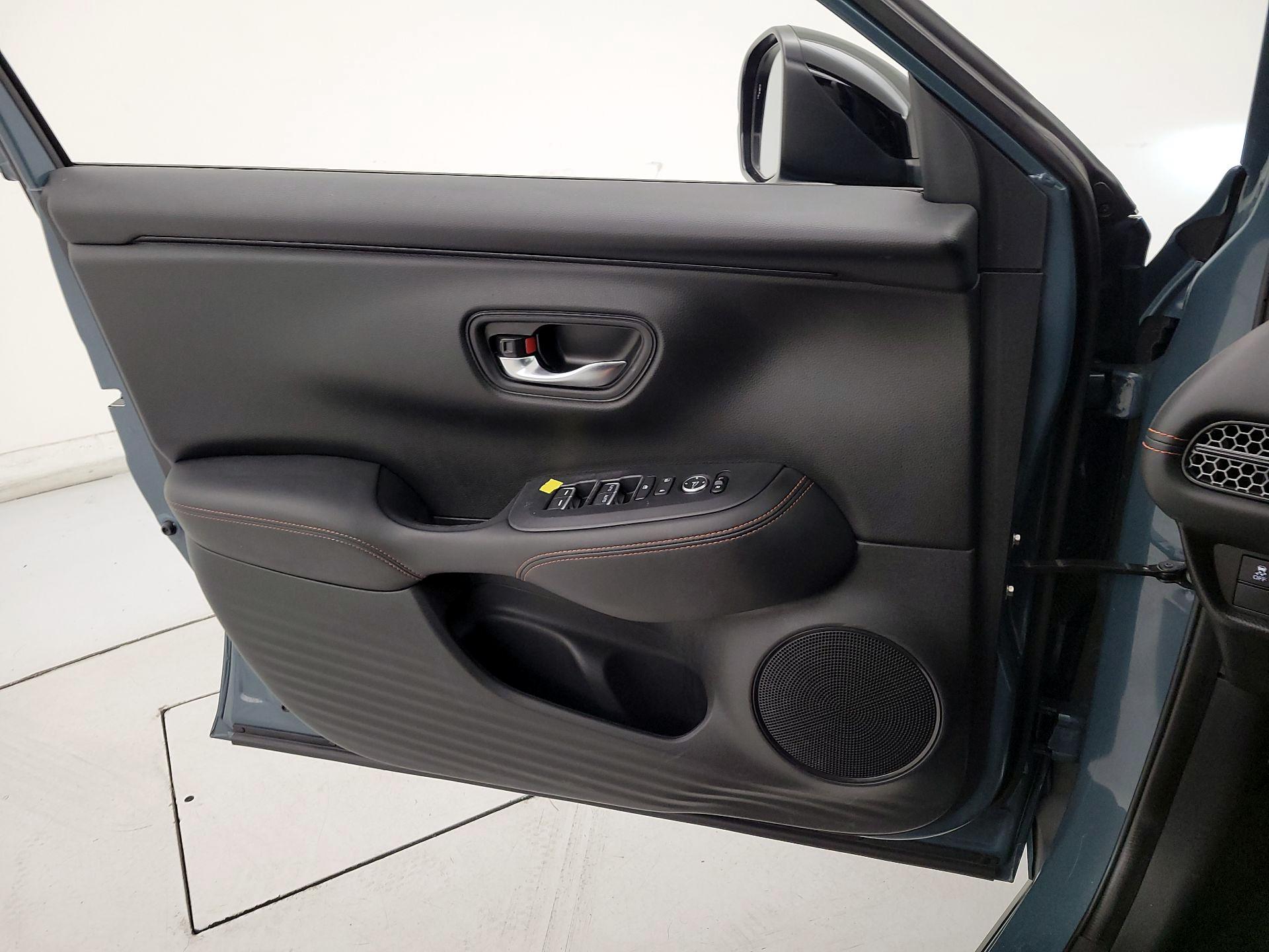 Thumbnail: 2024 Honda HR-V - 12