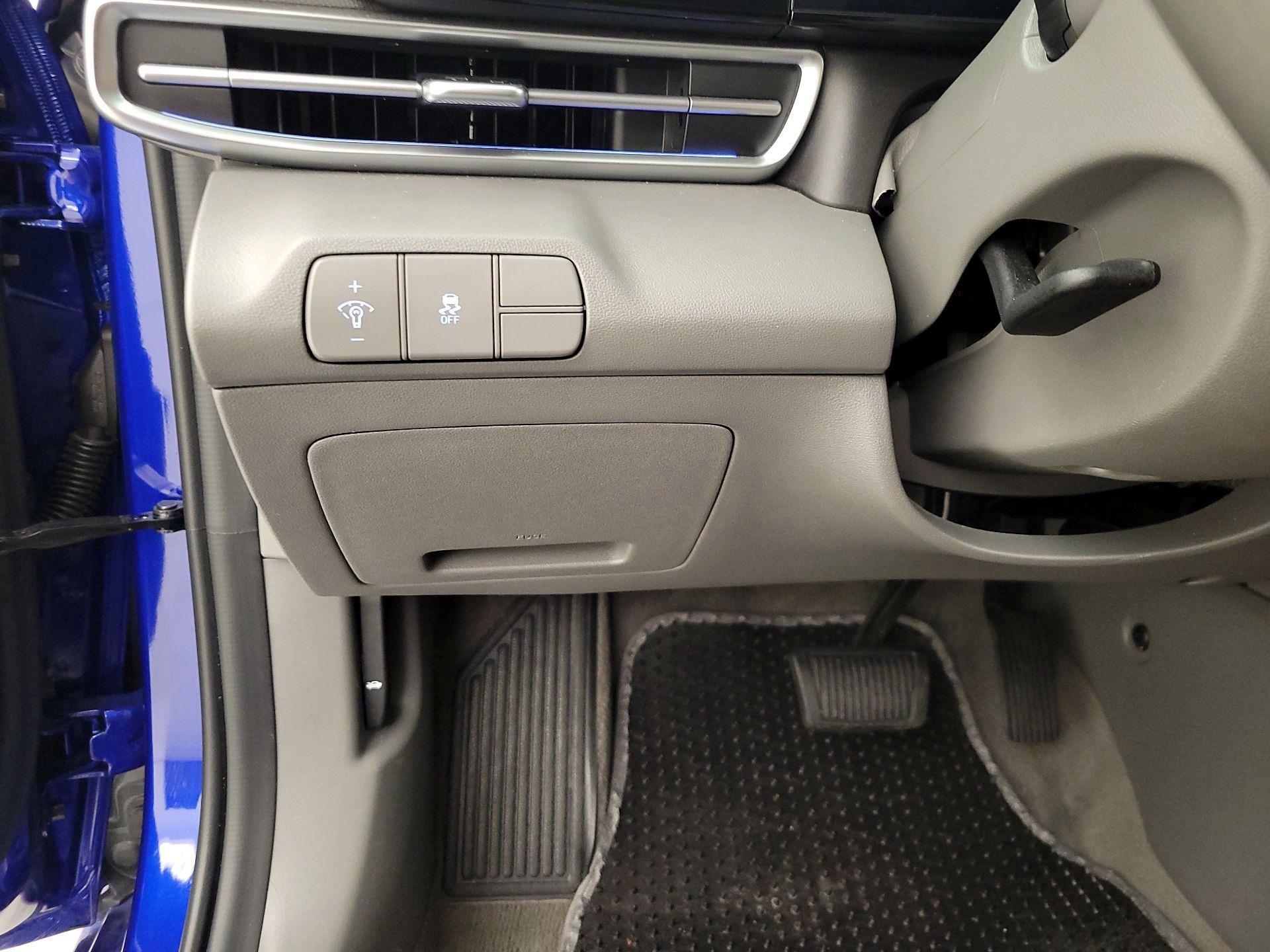 Thumbnail: 2024 Hyundai Elantra - 13