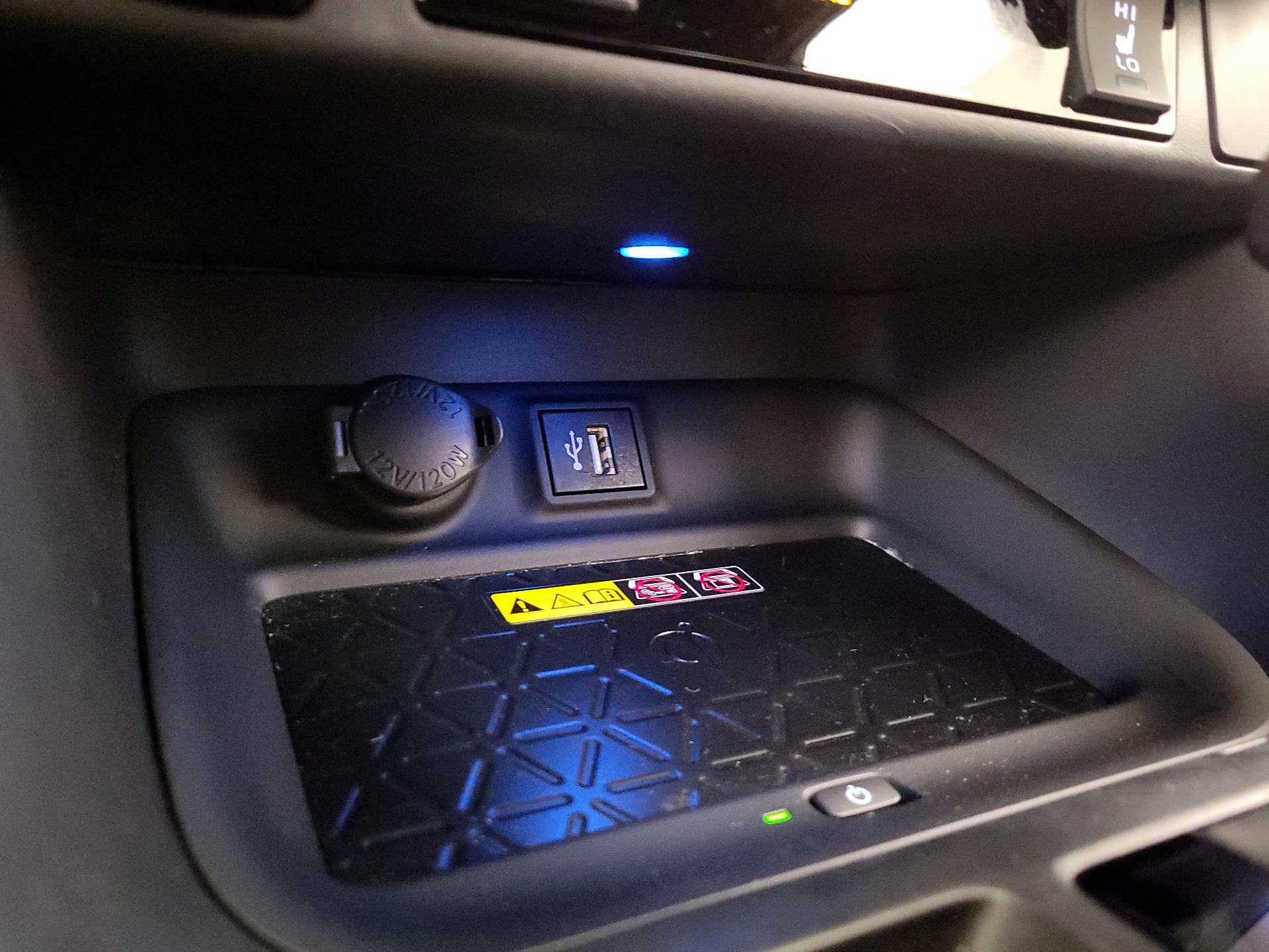 Thumbnail: 2023 Toyota RAV4 - 16