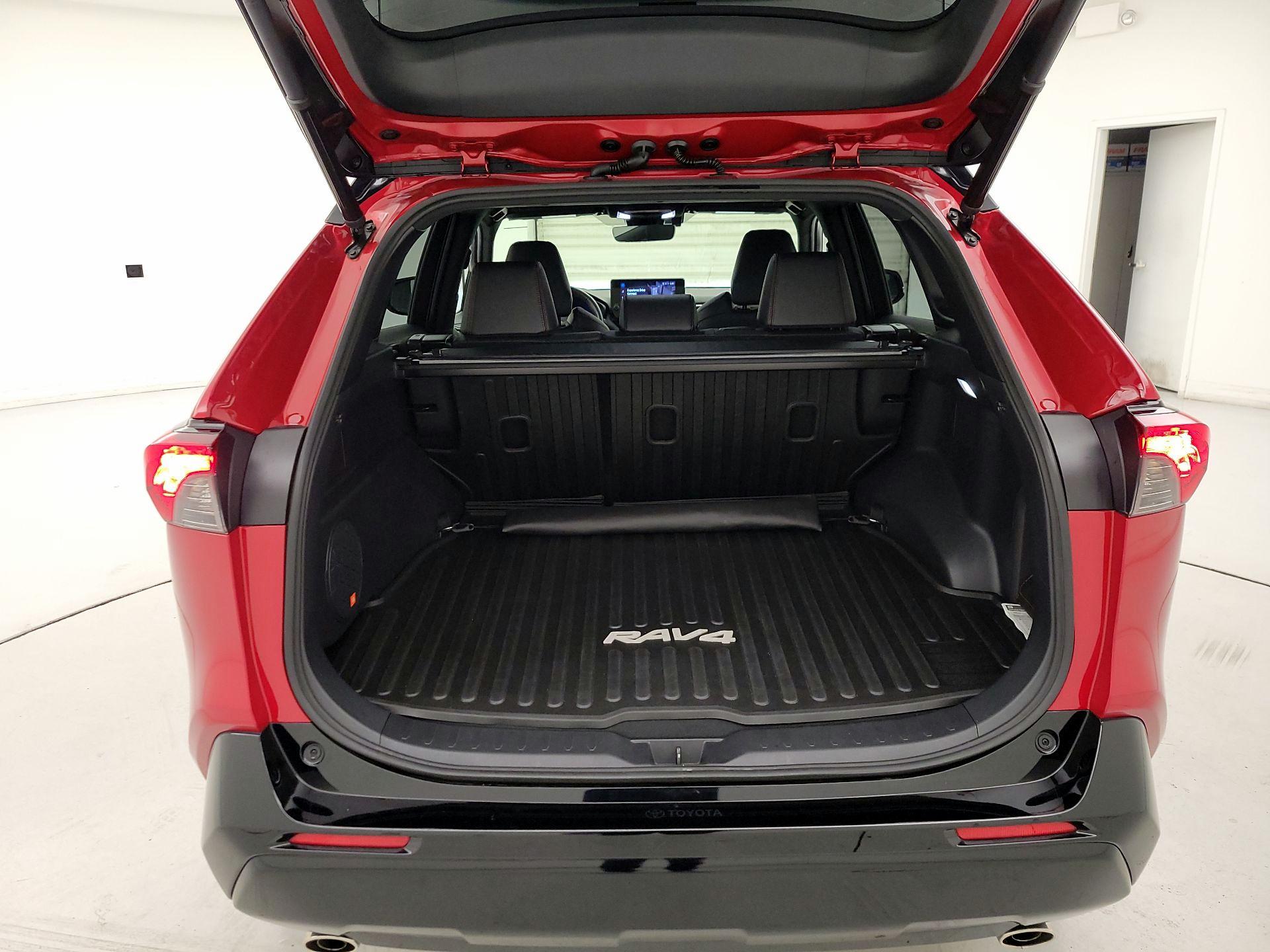 Thumbnail: 2023 Toyota RAV4 - 19