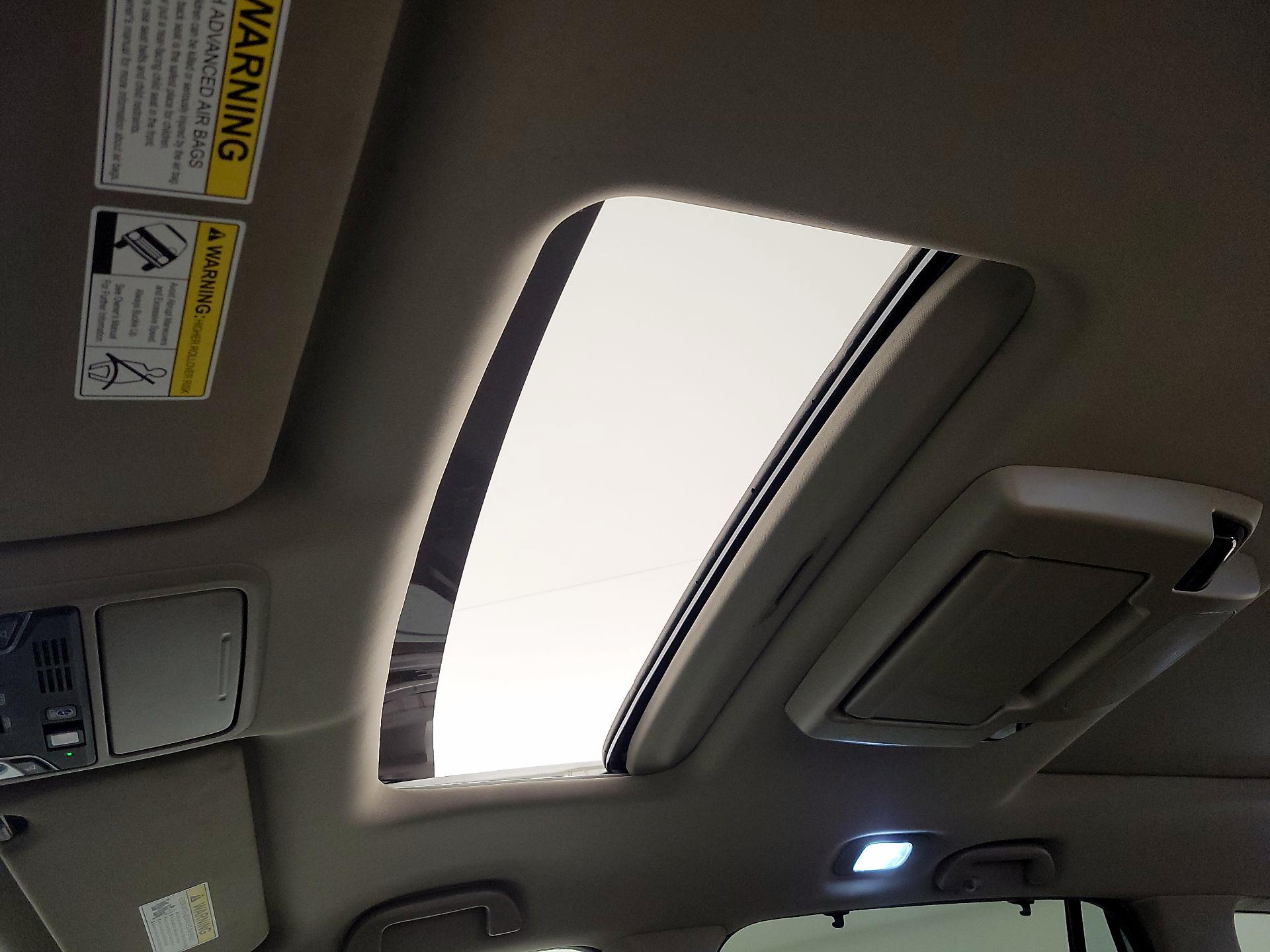 Thumbnail: 2019 Honda Pilot - 20