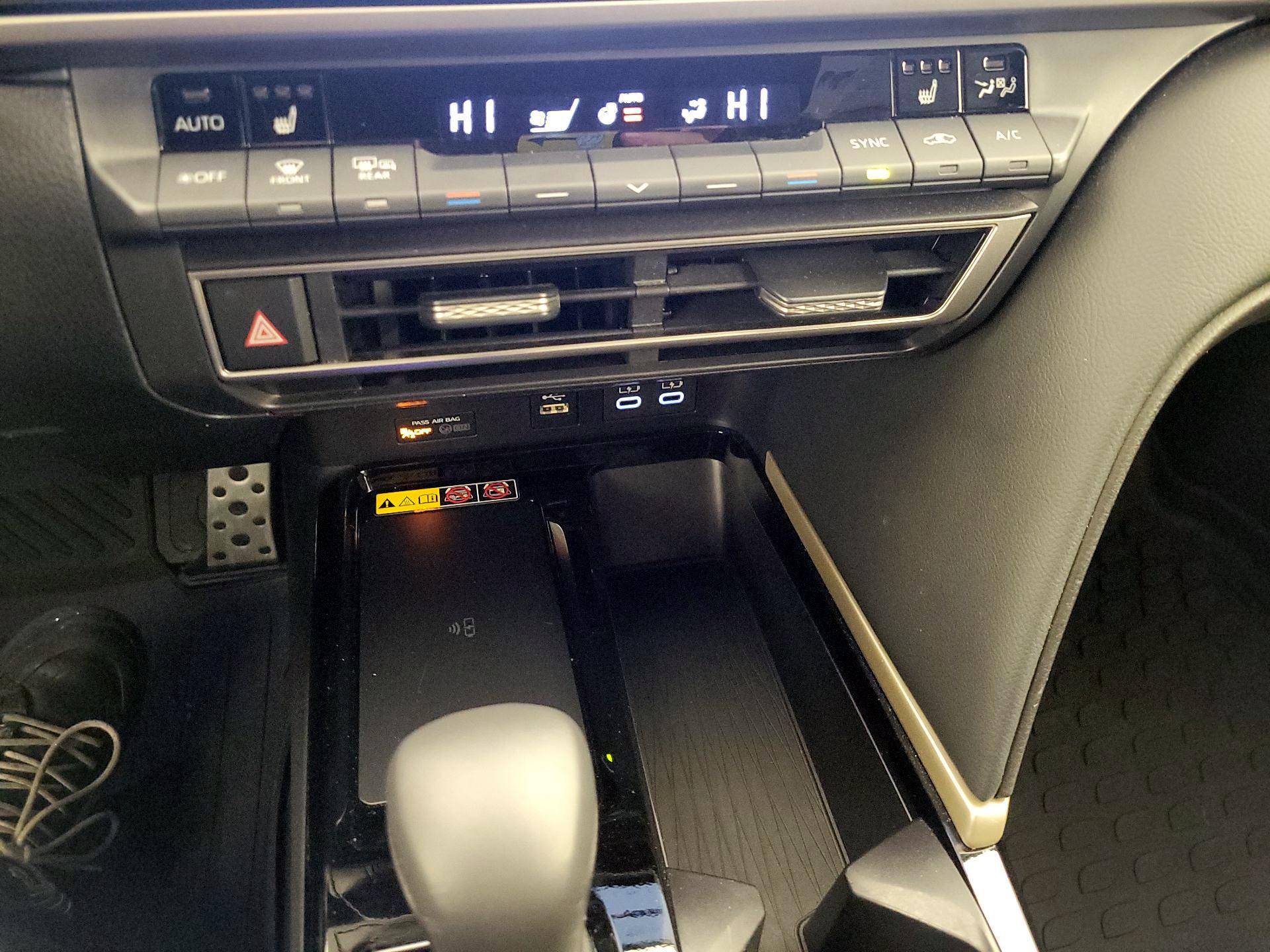 Thumbnail: 2025 Toyota Camry - 15