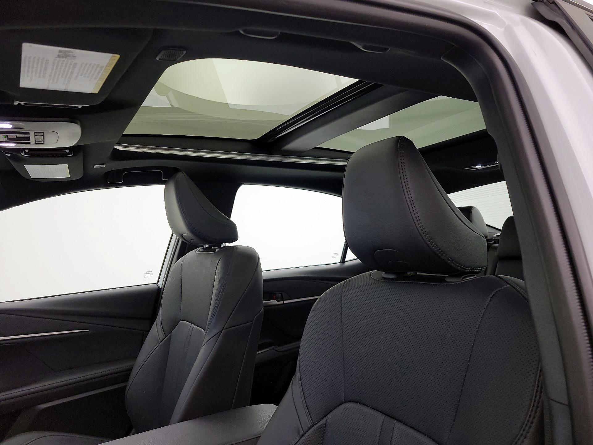 Thumbnail: 2025 Toyota Camry - 18