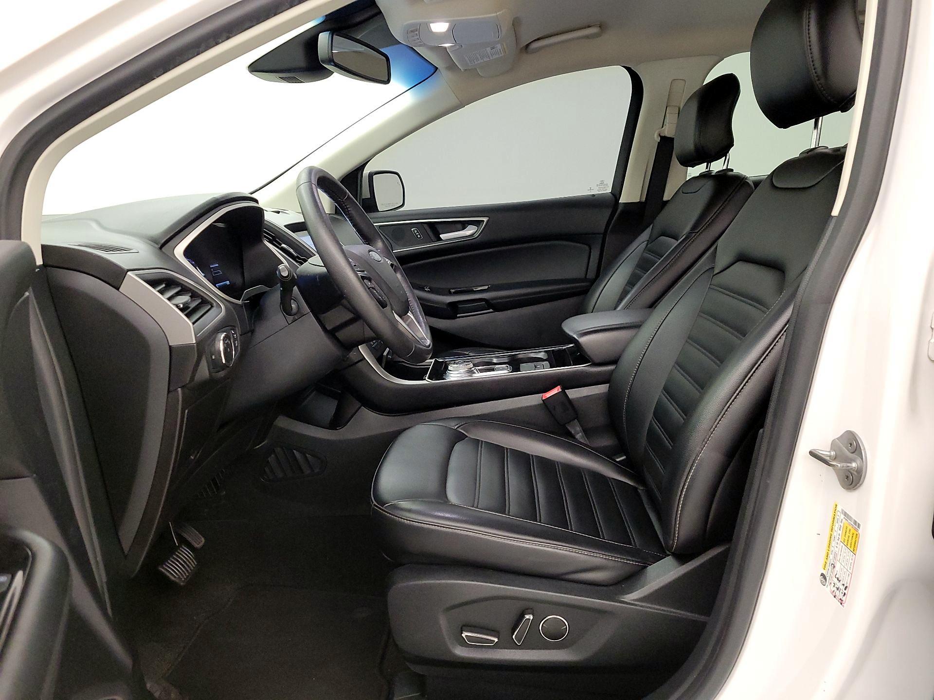 Thumbnail: 2019 Ford Edge - 11