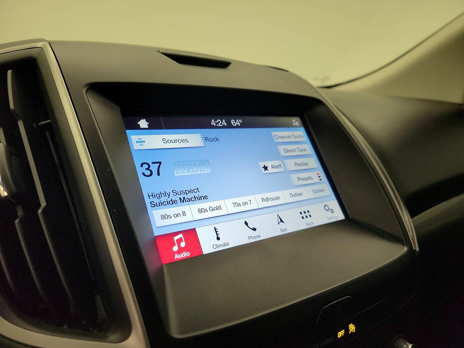 Thumbnail: 2019 Ford Edge - 16