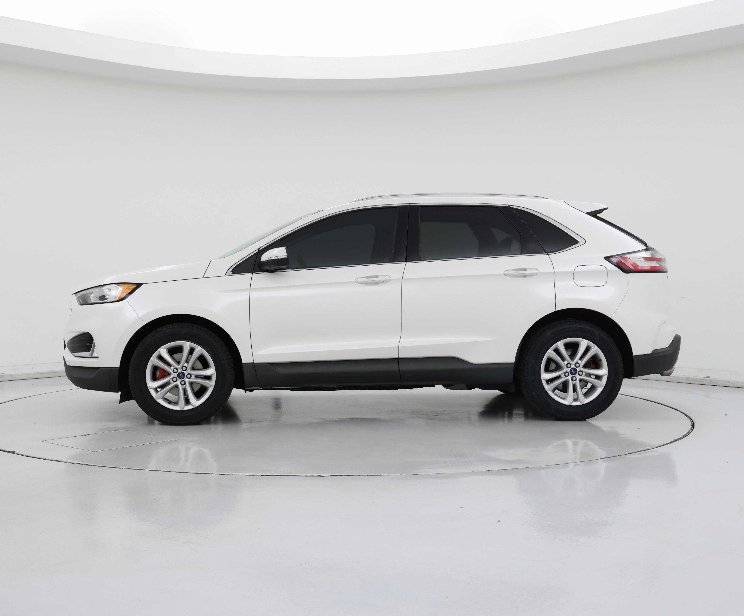 Thumbnail: 2019 Ford Edge - 3