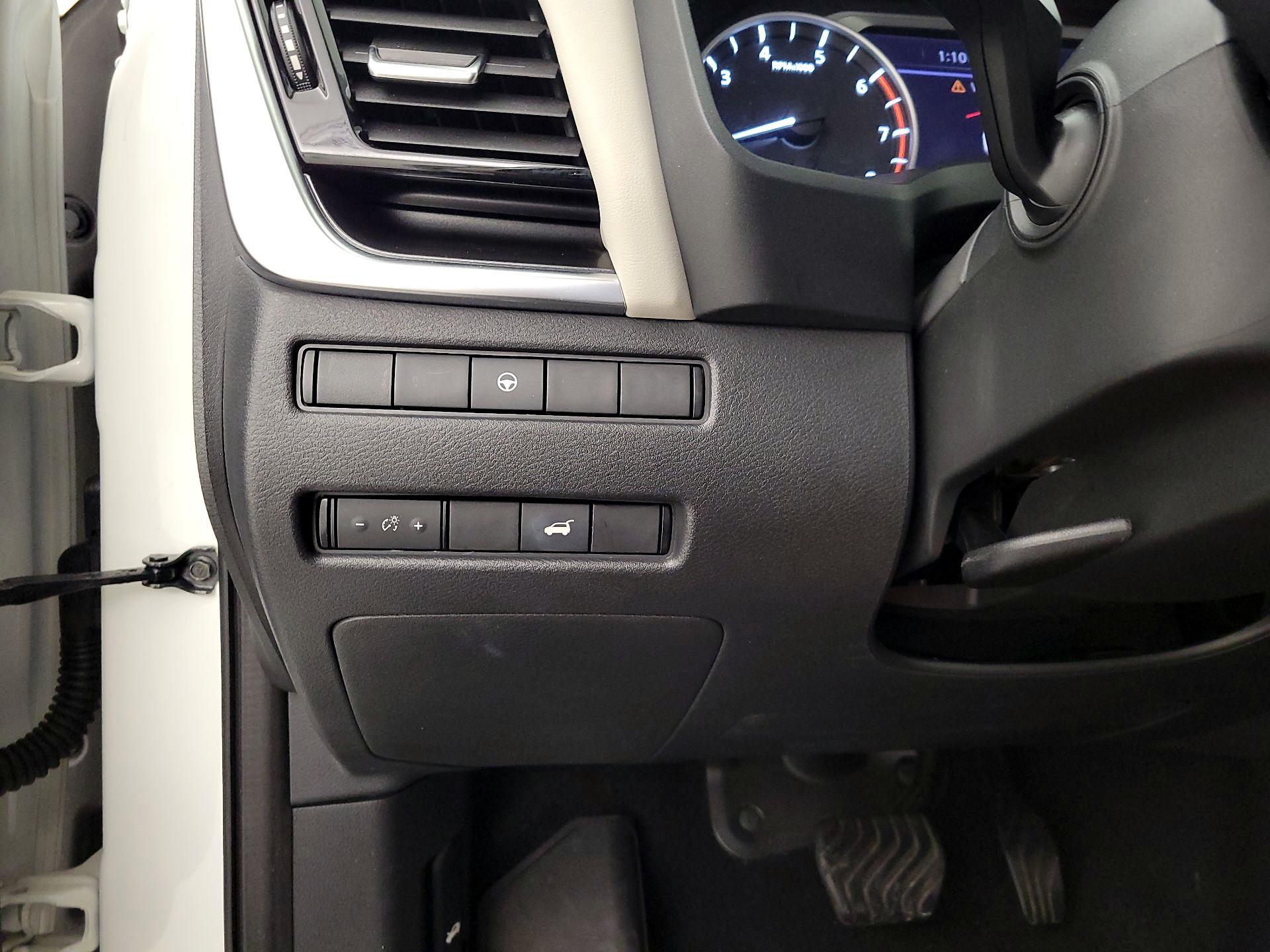 Thumbnail: 2021 Nissan Rogue - 13