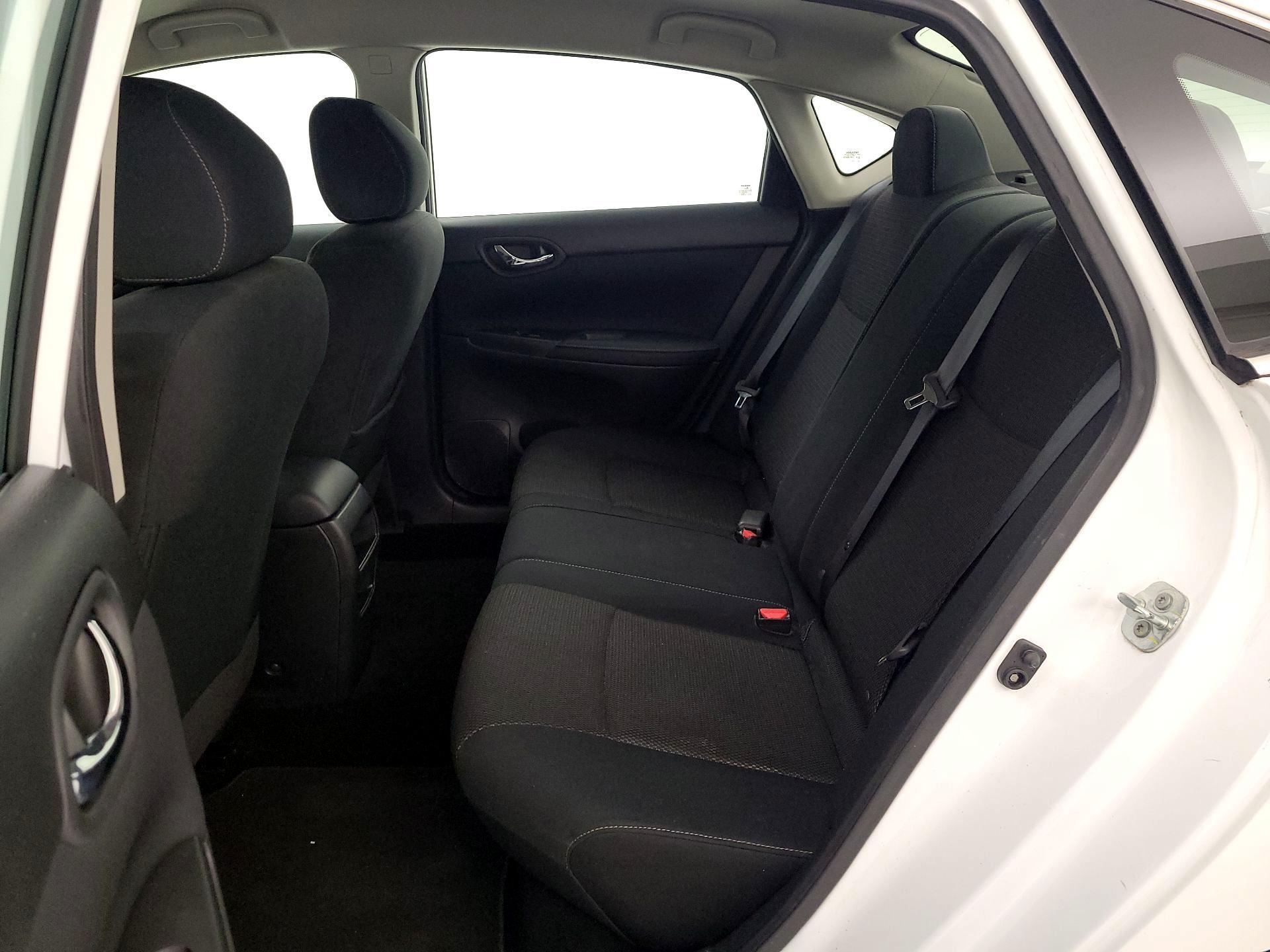 Thumbnail: 2019 Nissan Sentra - 19