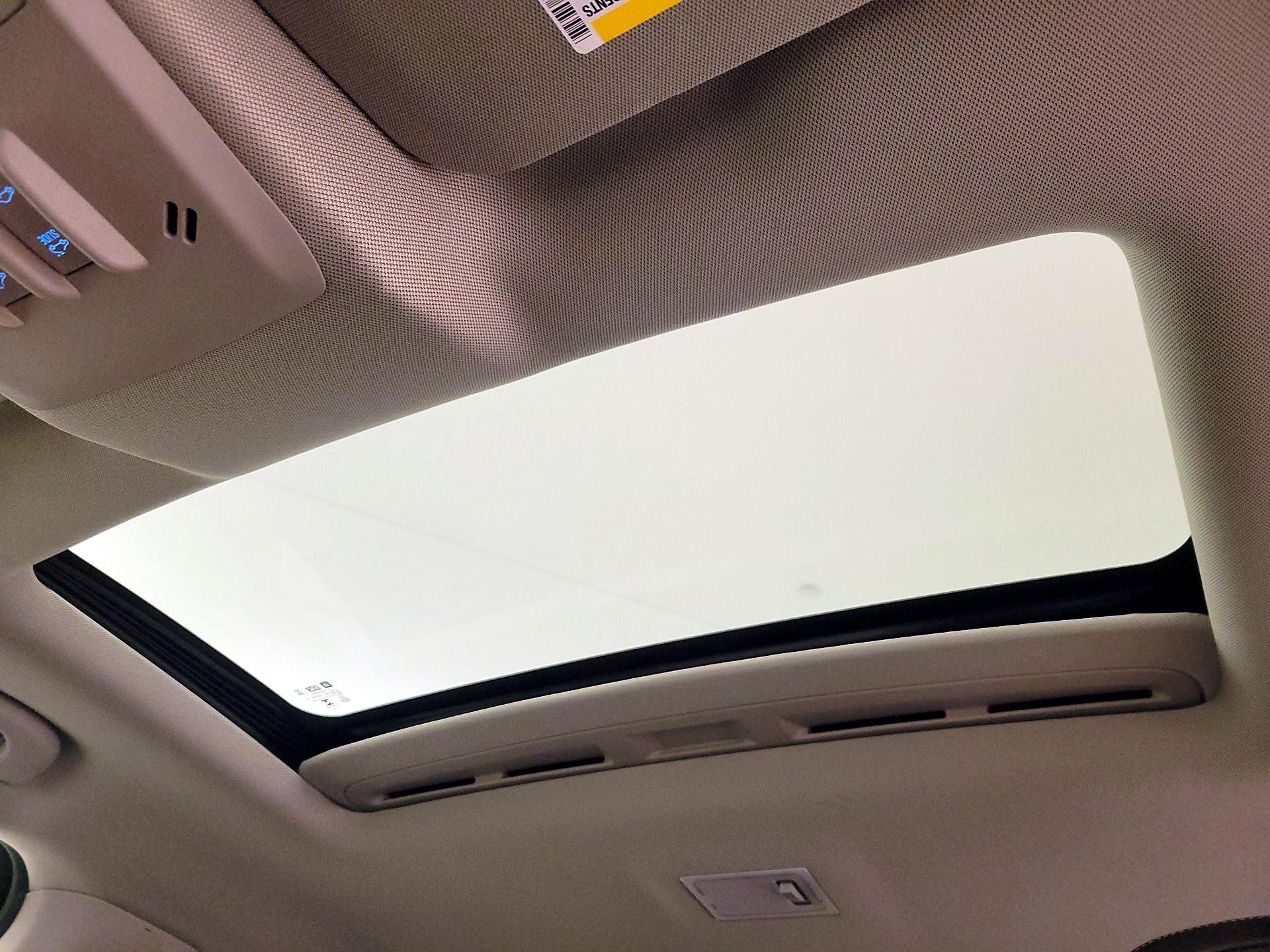 Thumbnail: 2015 Chevrolet Trax - 19