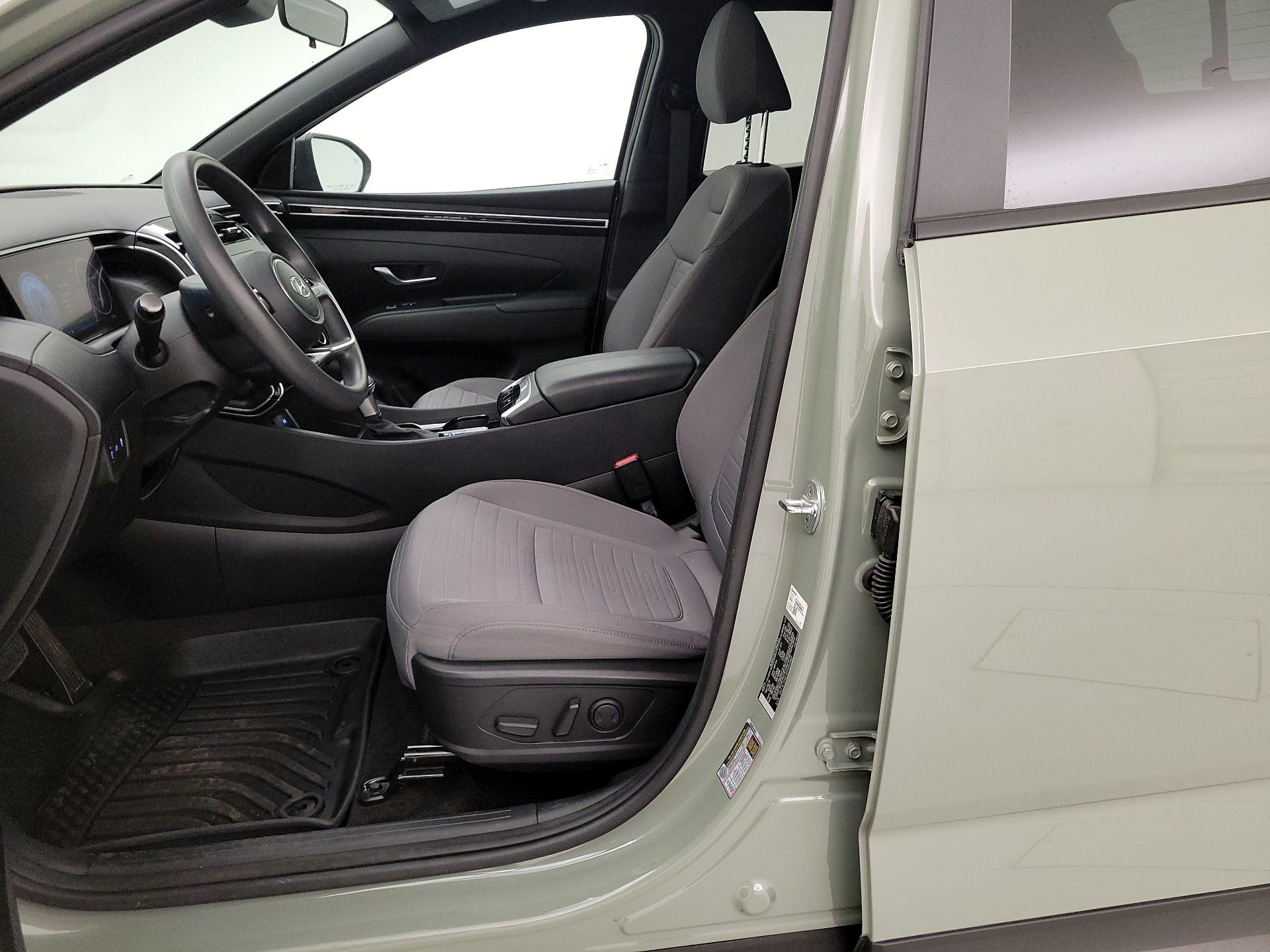 Thumbnail: 2023 Hyundai Santa Cruz - 11