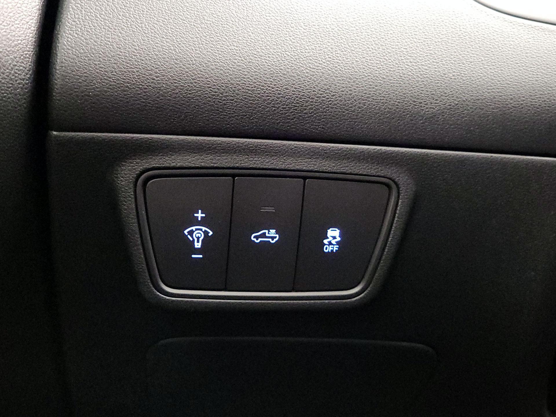 Thumbnail: 2023 Hyundai Santa Cruz - 13