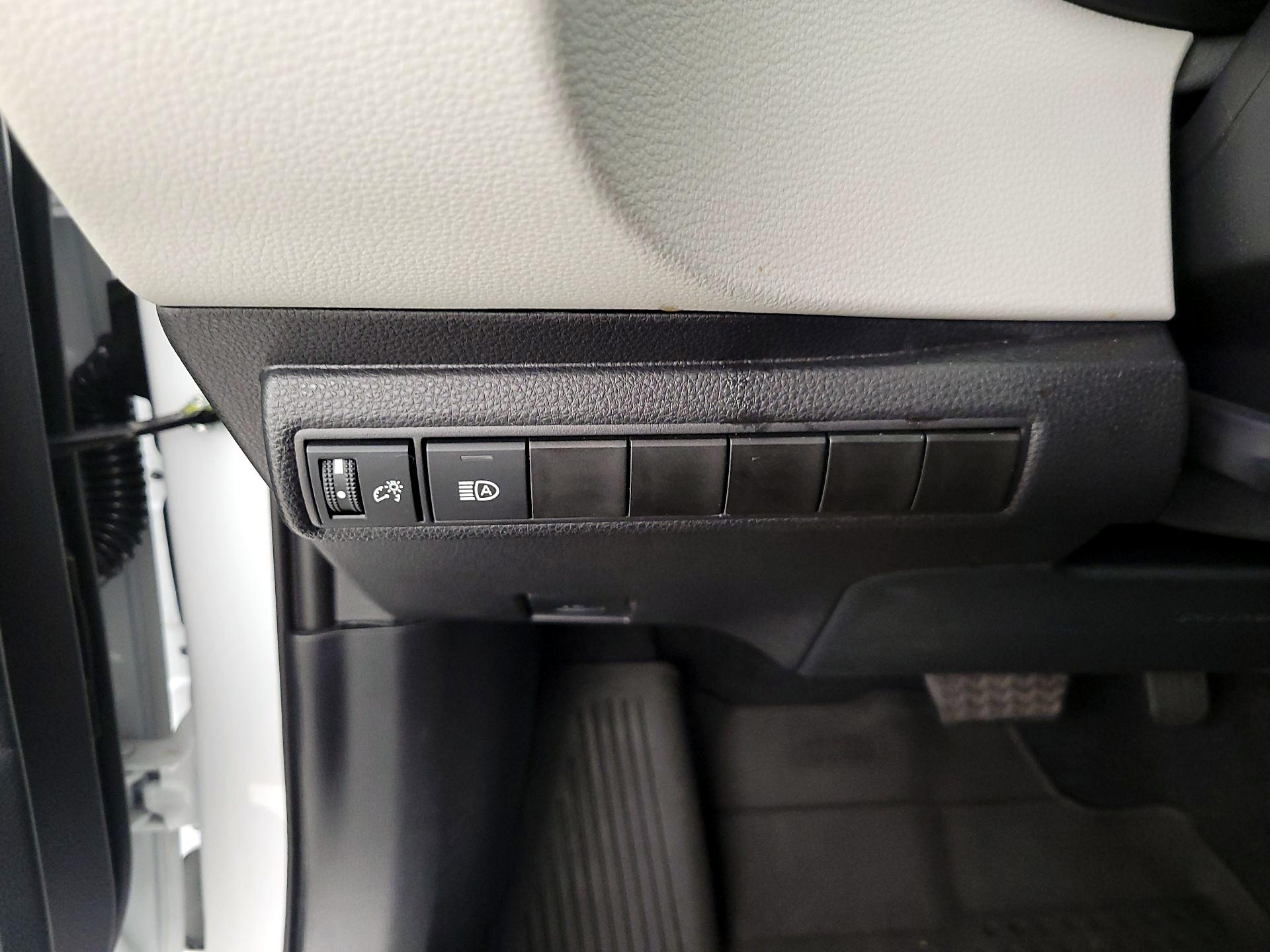 Thumbnail: 2025 Toyota Corolla - 13