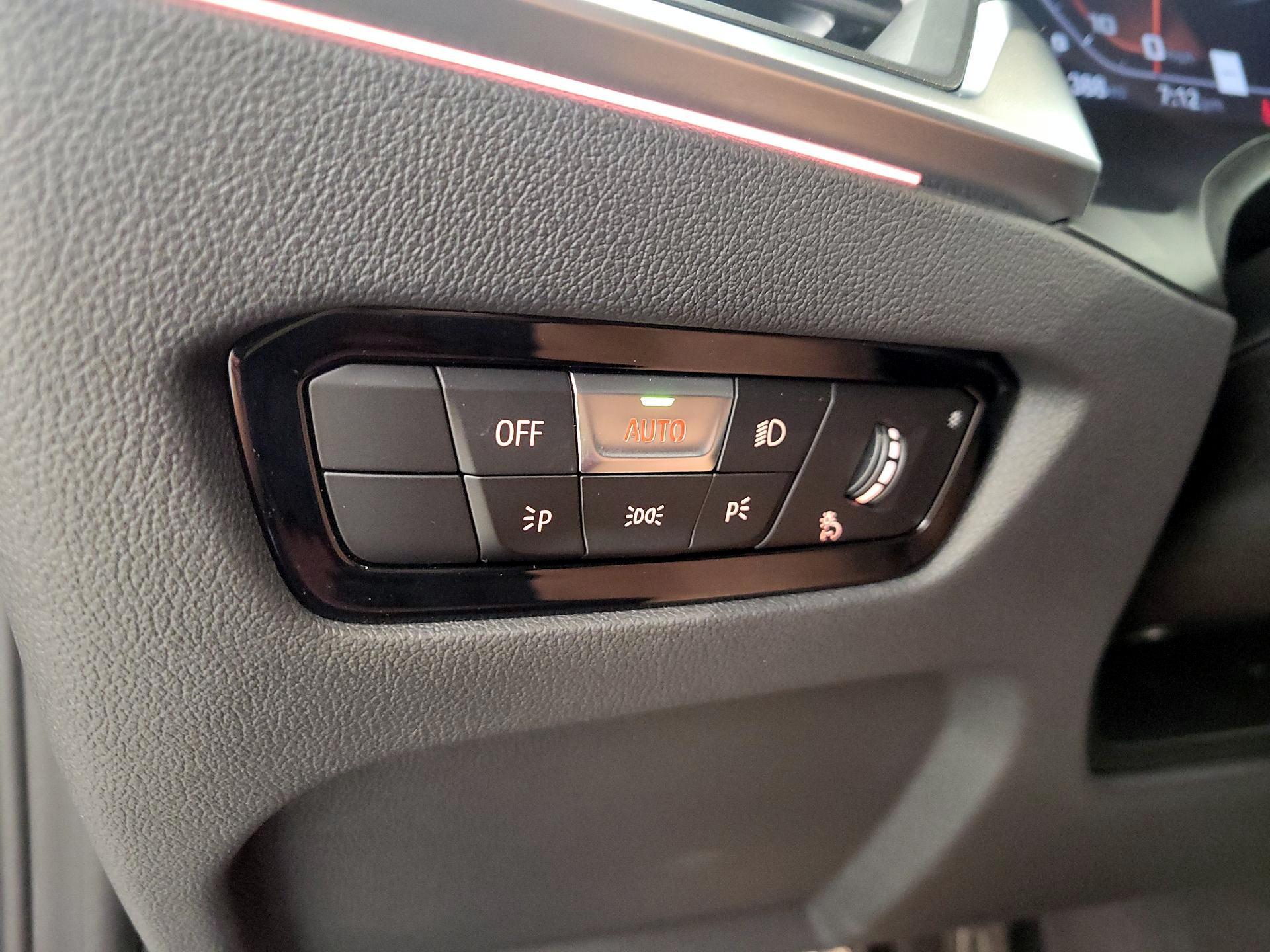 Thumbnail: 2023 BMW 4 Series - 13