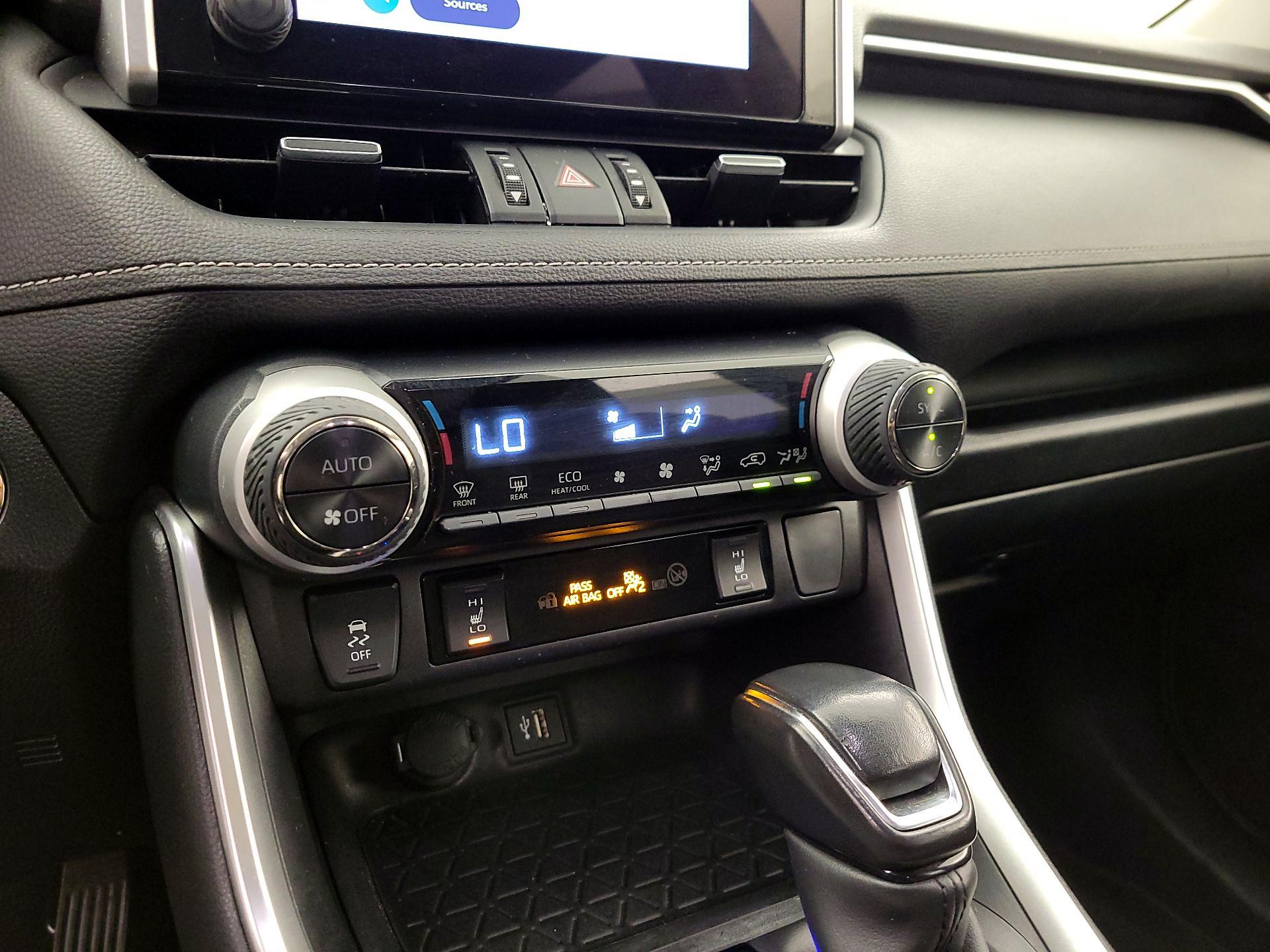 Thumbnail: 2023 Toyota RAV4 - 16