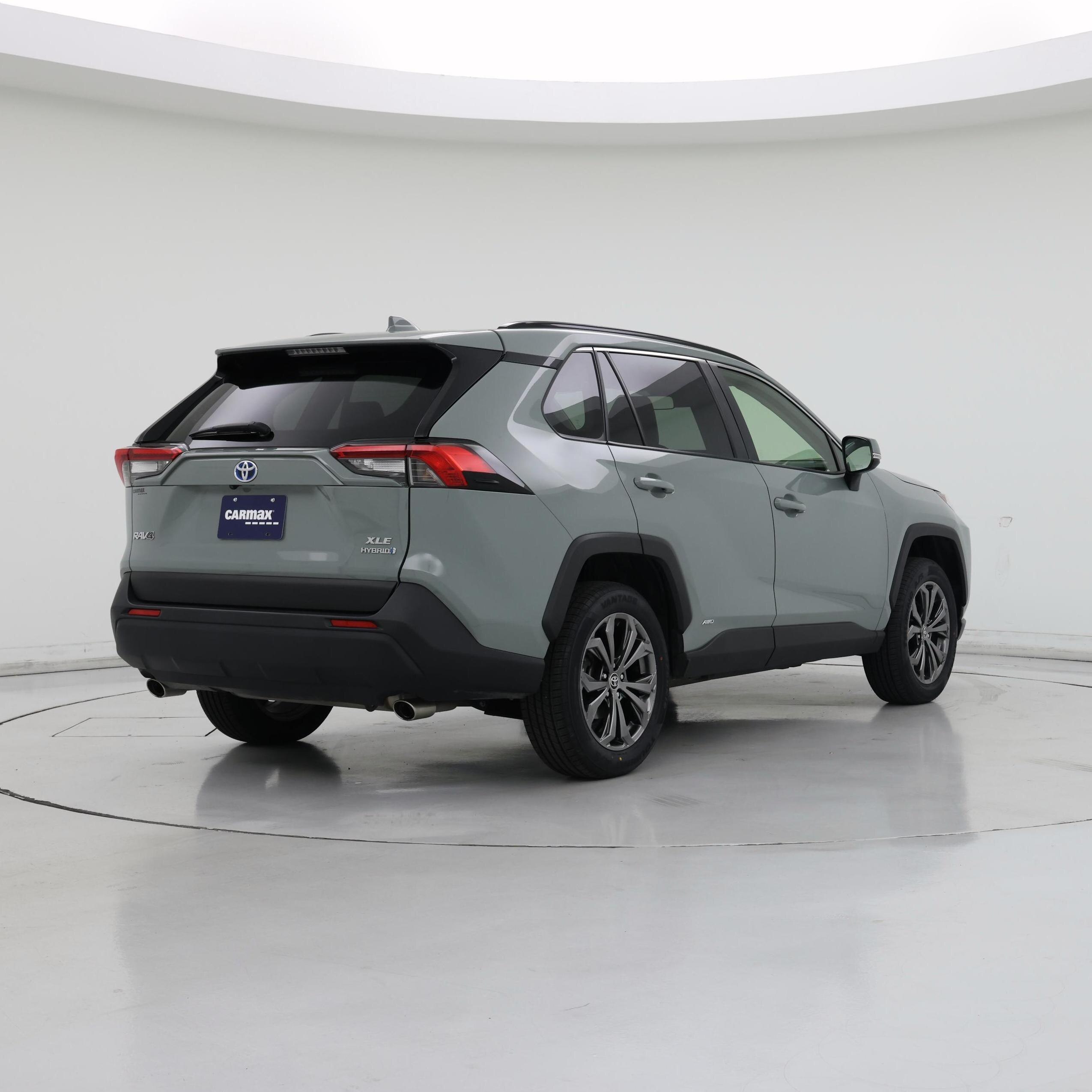 Thumbnail: 2023 Toyota RAV4 - 8