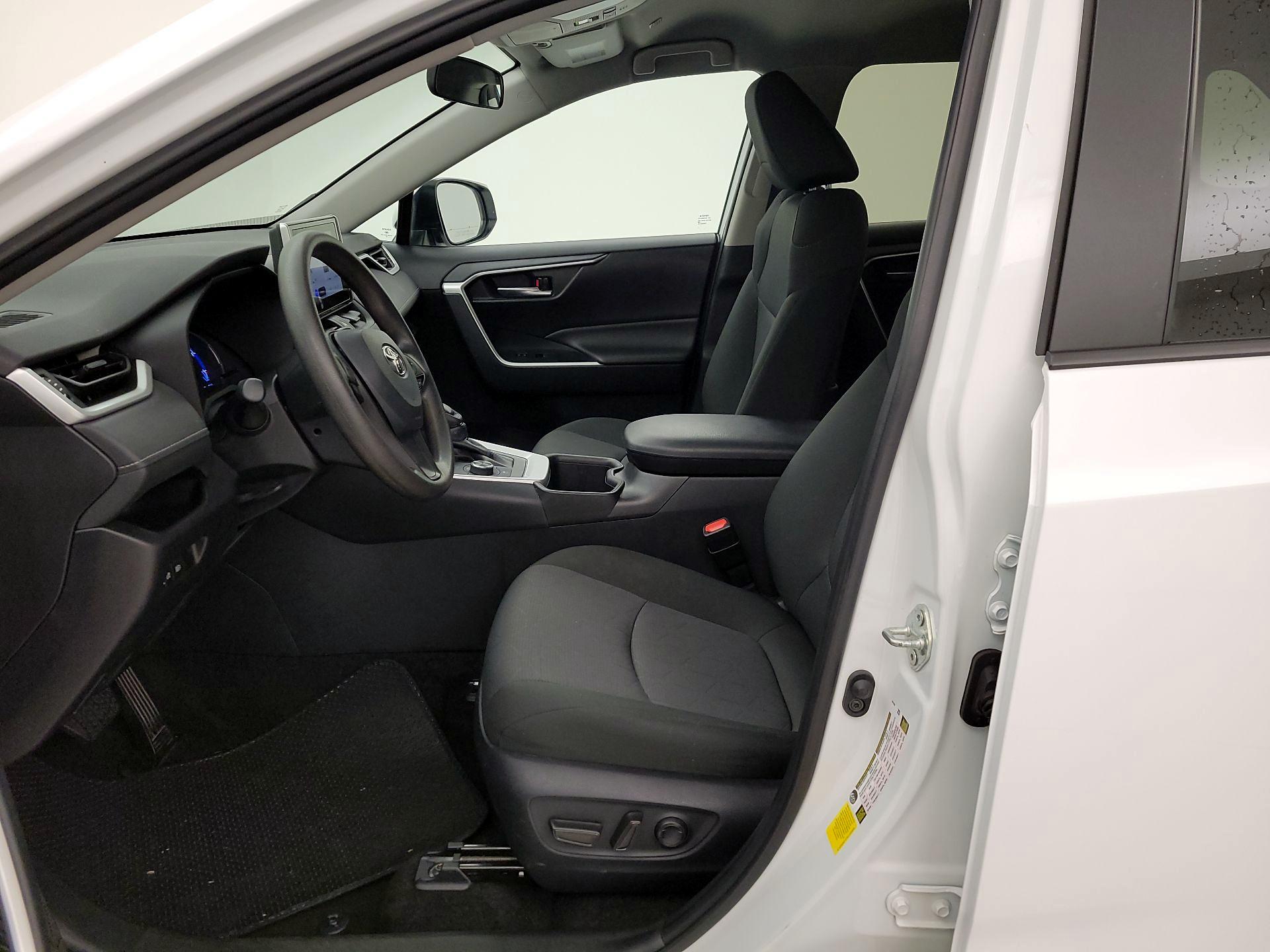 Thumbnail: 2024 Toyota RAV4 - 11