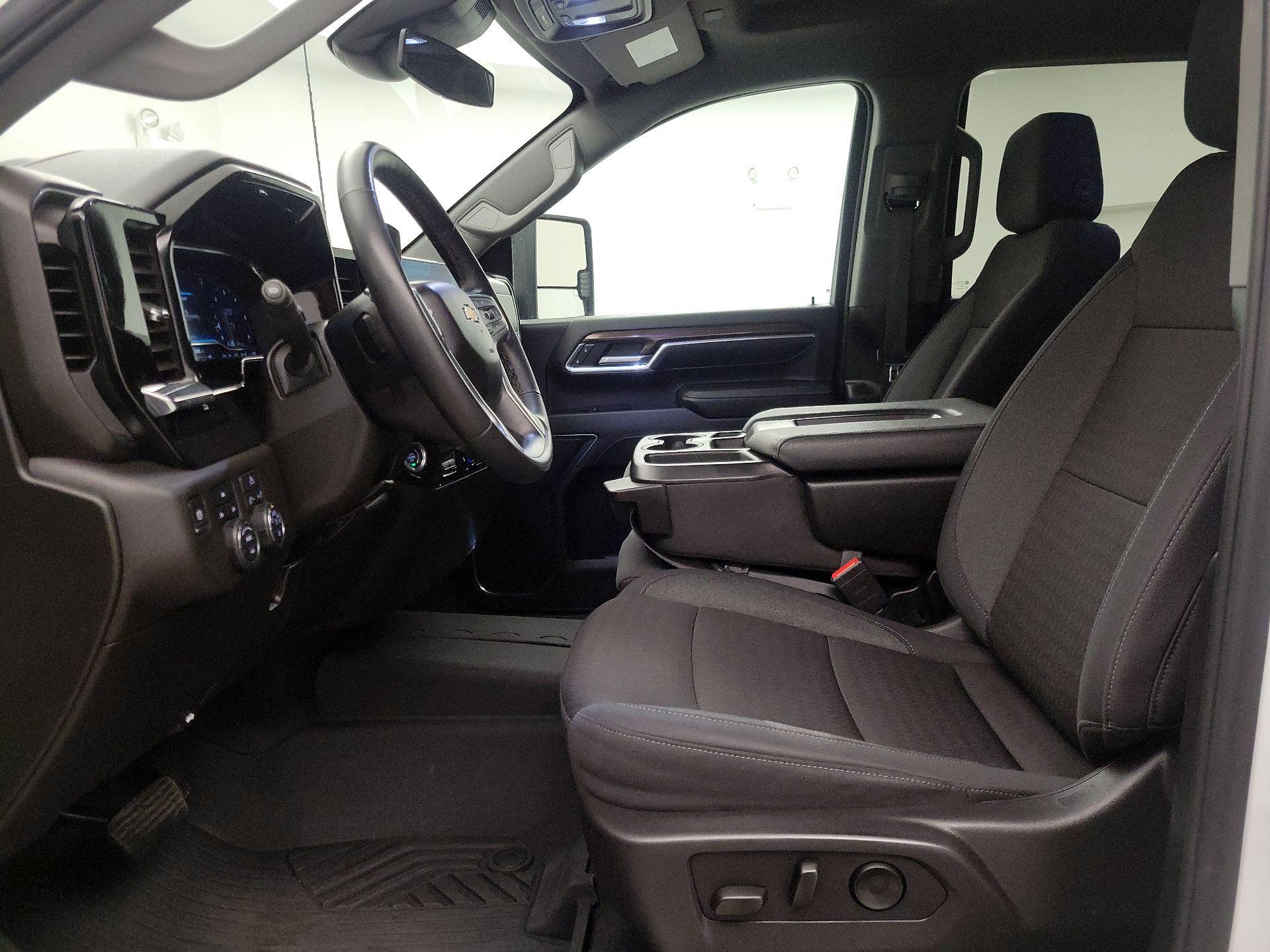 Thumbnail: 2024 Chevrolet Silverado 2500 - 11