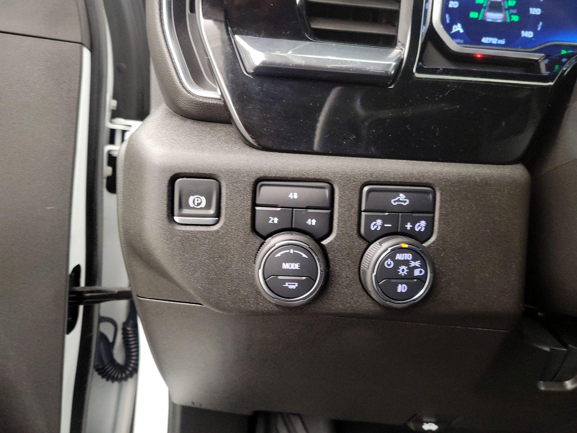 Thumbnail: 2024 Chevrolet Silverado 2500 - 13