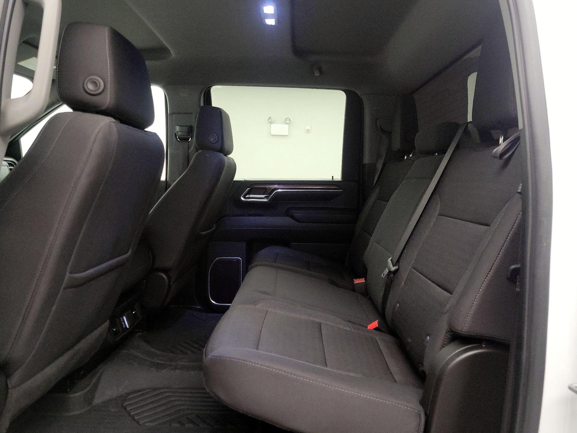 Thumbnail: 2024 Chevrolet Silverado 2500 - 18