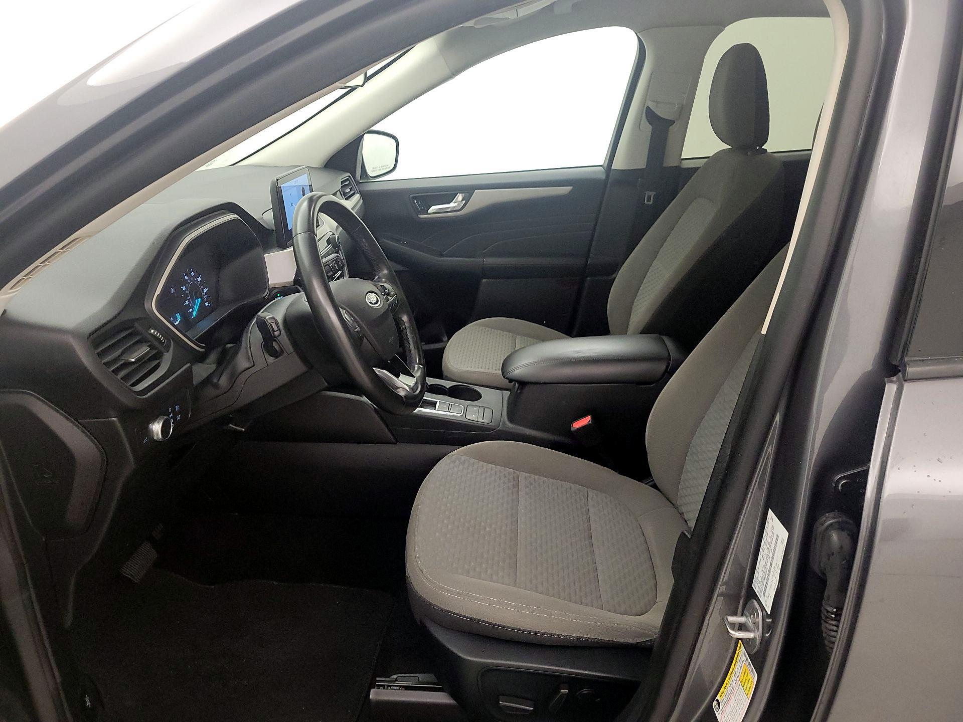 Thumbnail: 2021 Ford Escape - 11