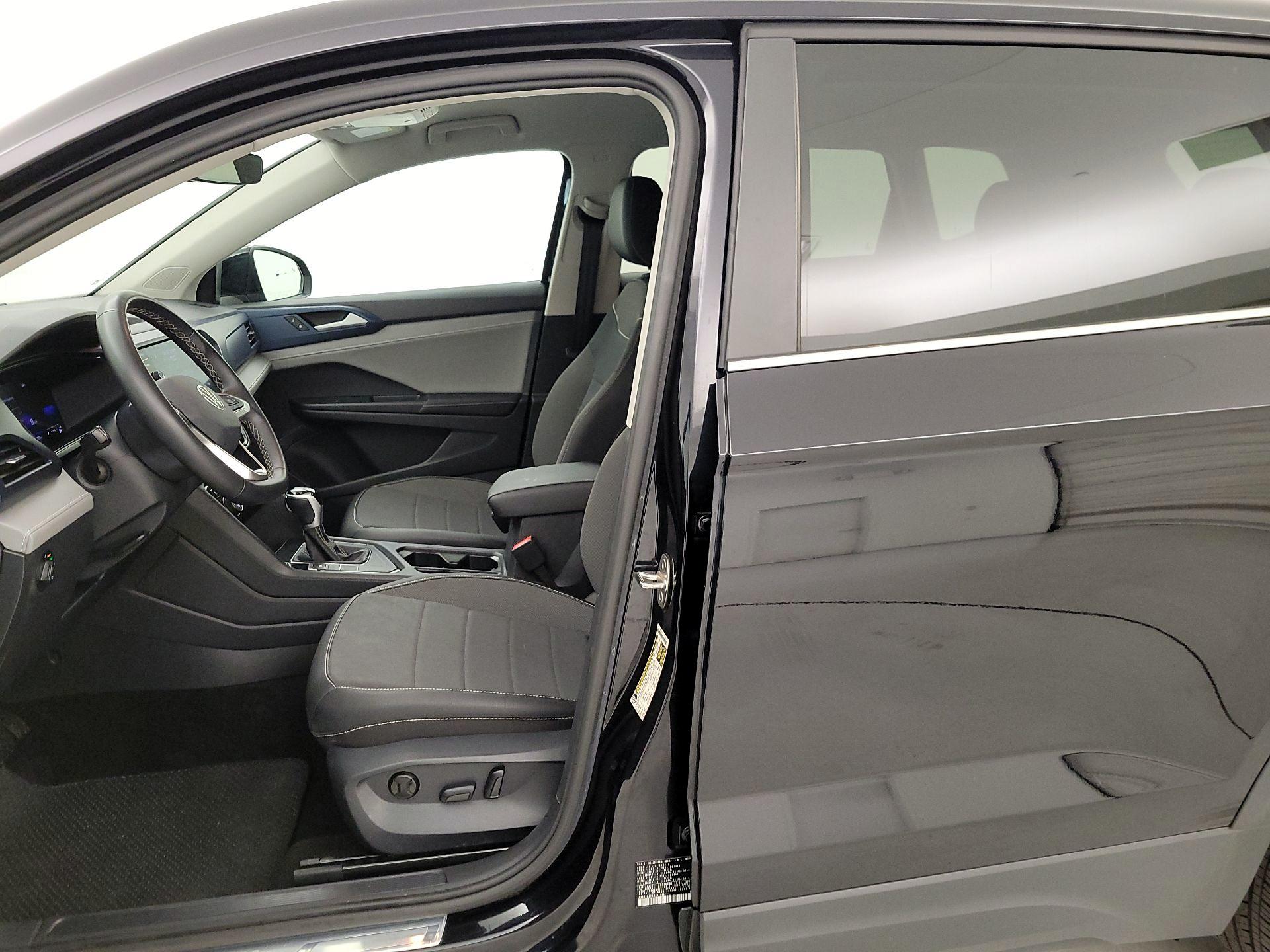 Thumbnail: 2024 Volkswagen Taos - 11