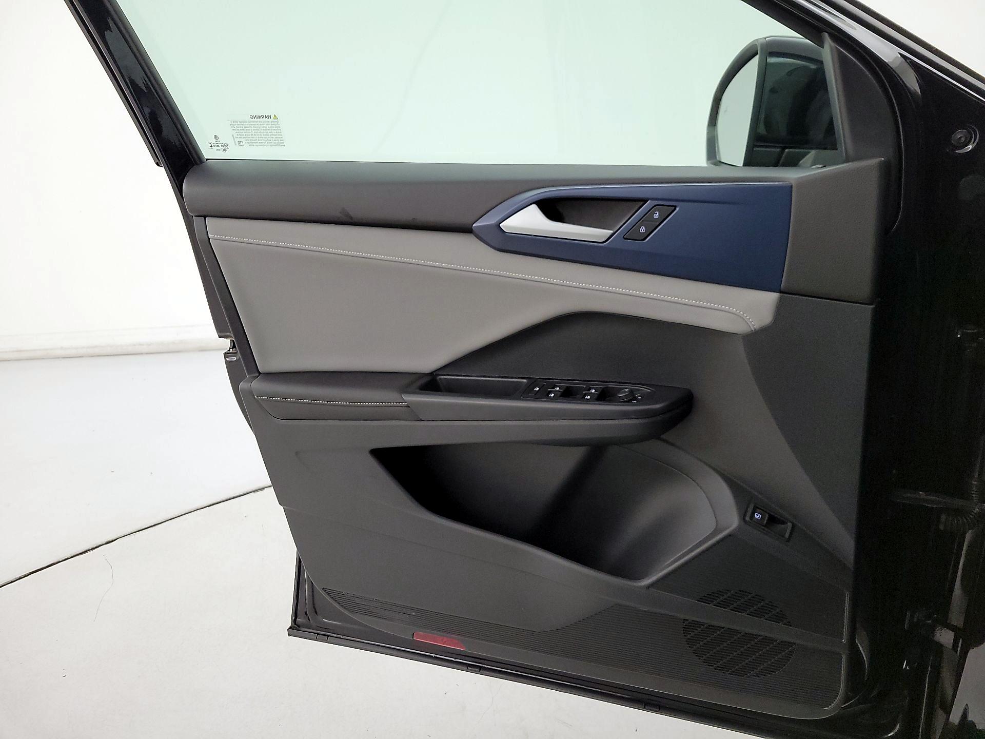 Thumbnail: 2024 Volkswagen Taos - 12