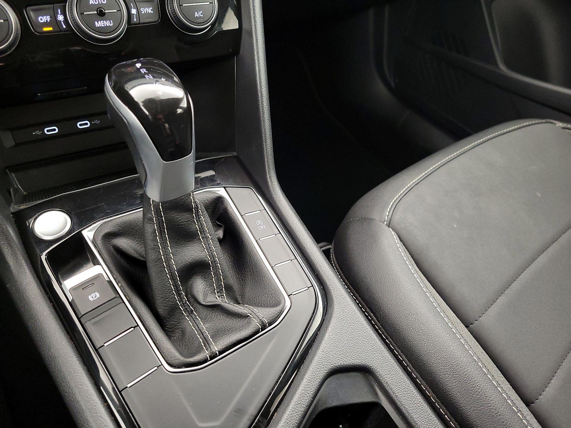 Thumbnail: 2024 Volkswagen Taos - 16