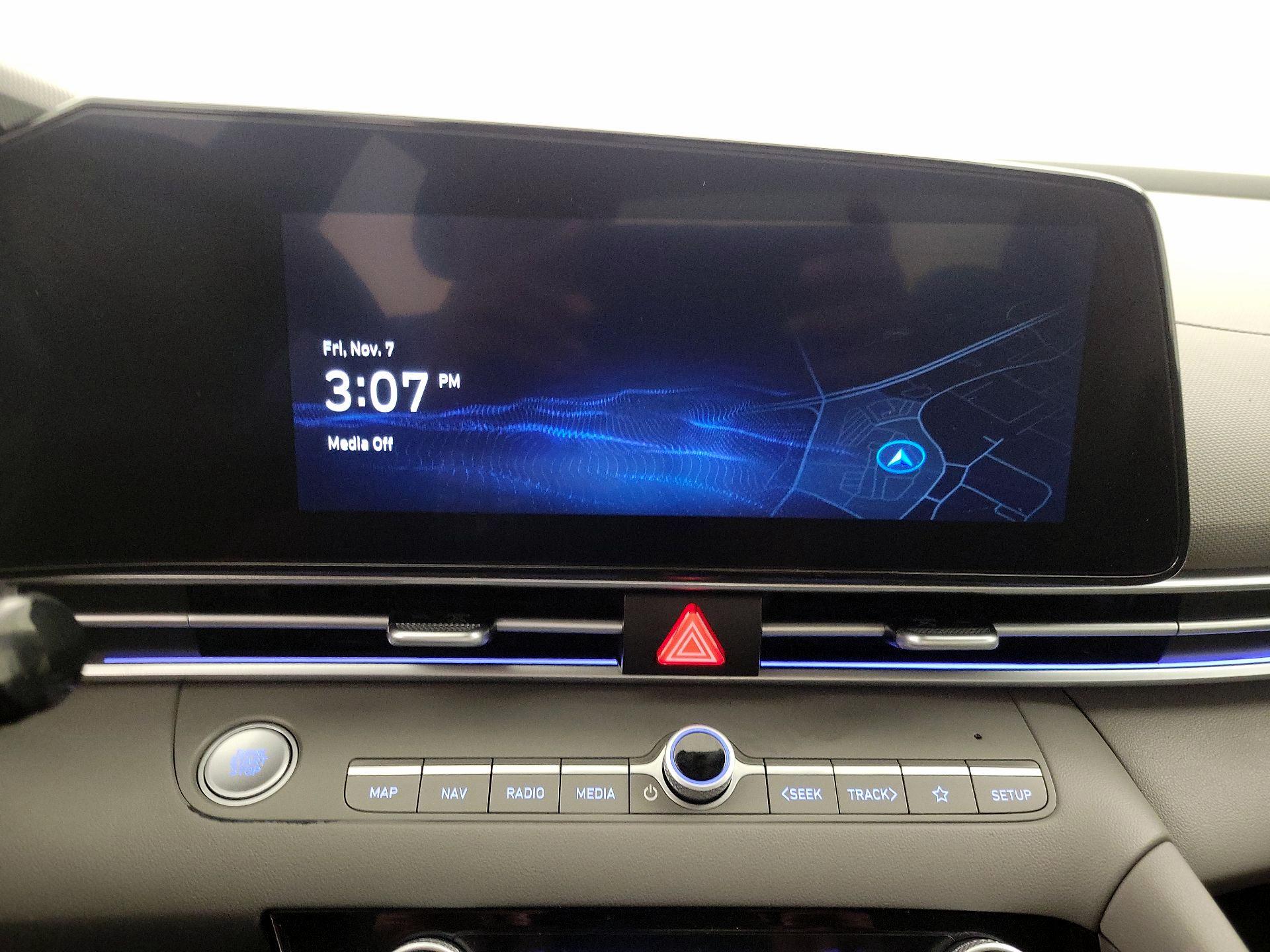 Thumbnail: 2024 Hyundai Elantra - 15