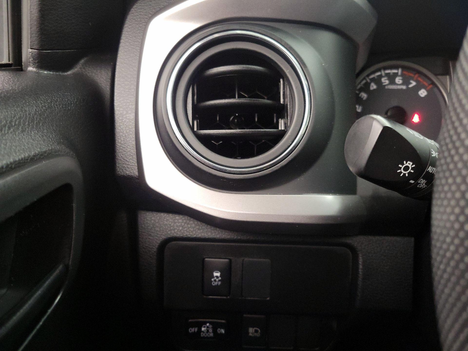 Thumbnail: 2023 Toyota Tacoma - 13