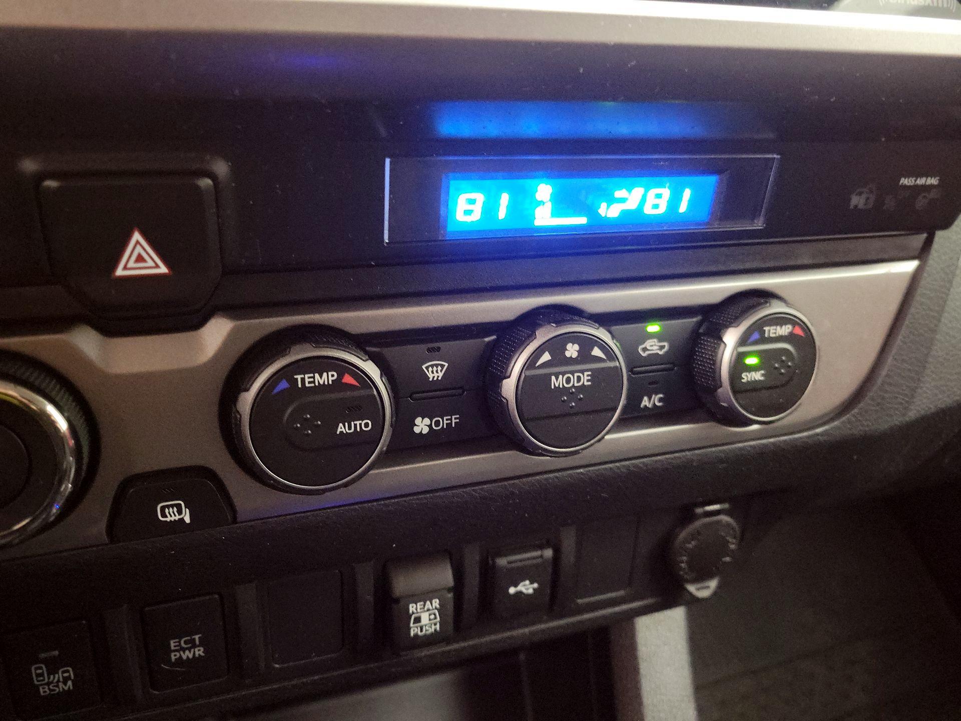 Thumbnail: 2023 Toyota Tacoma - 16