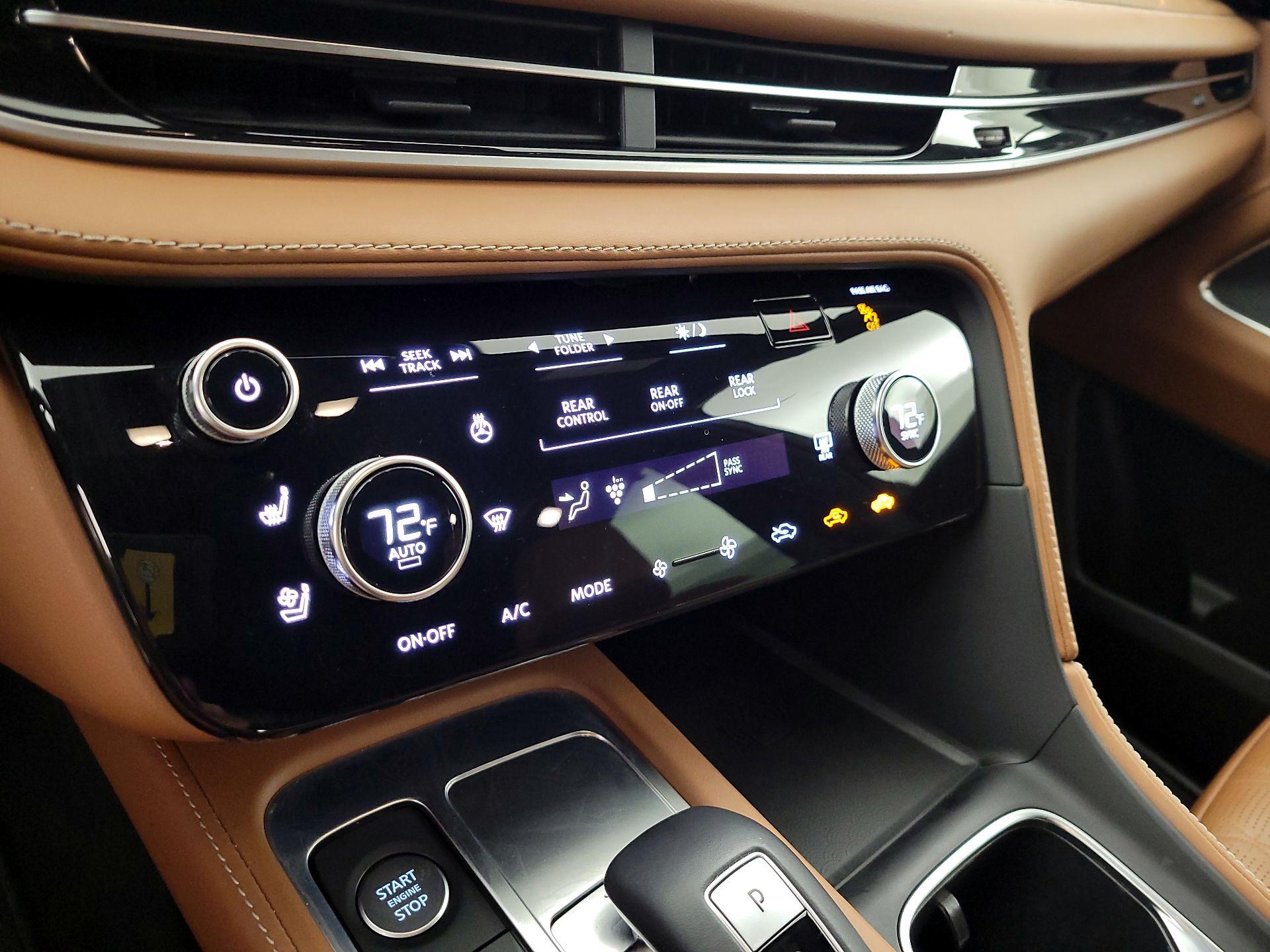 Thumbnail: 2025 INFINITI QX60 - 17