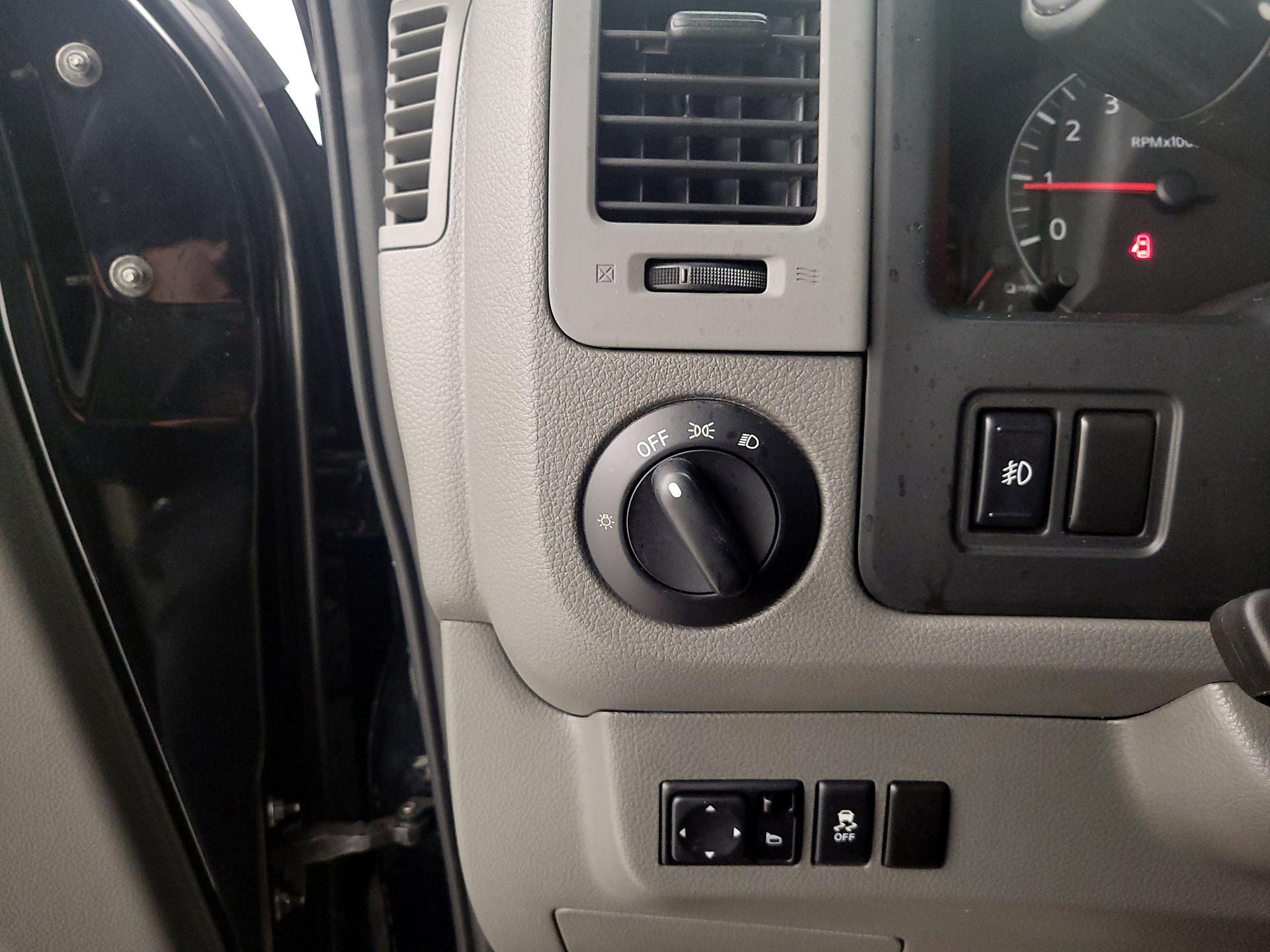 Thumbnail: 2018 Nissan NV - 13