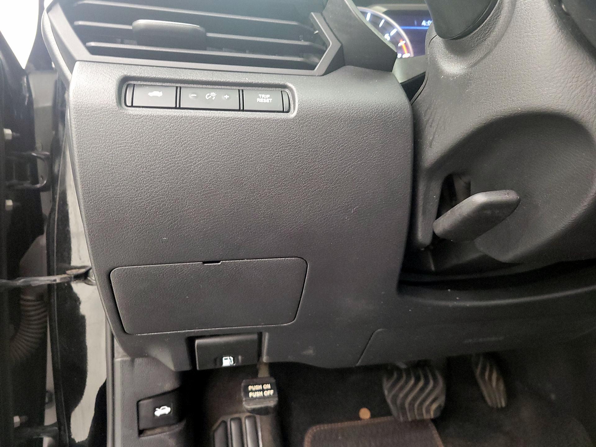 Thumbnail: 2019 Nissan Altima - 13