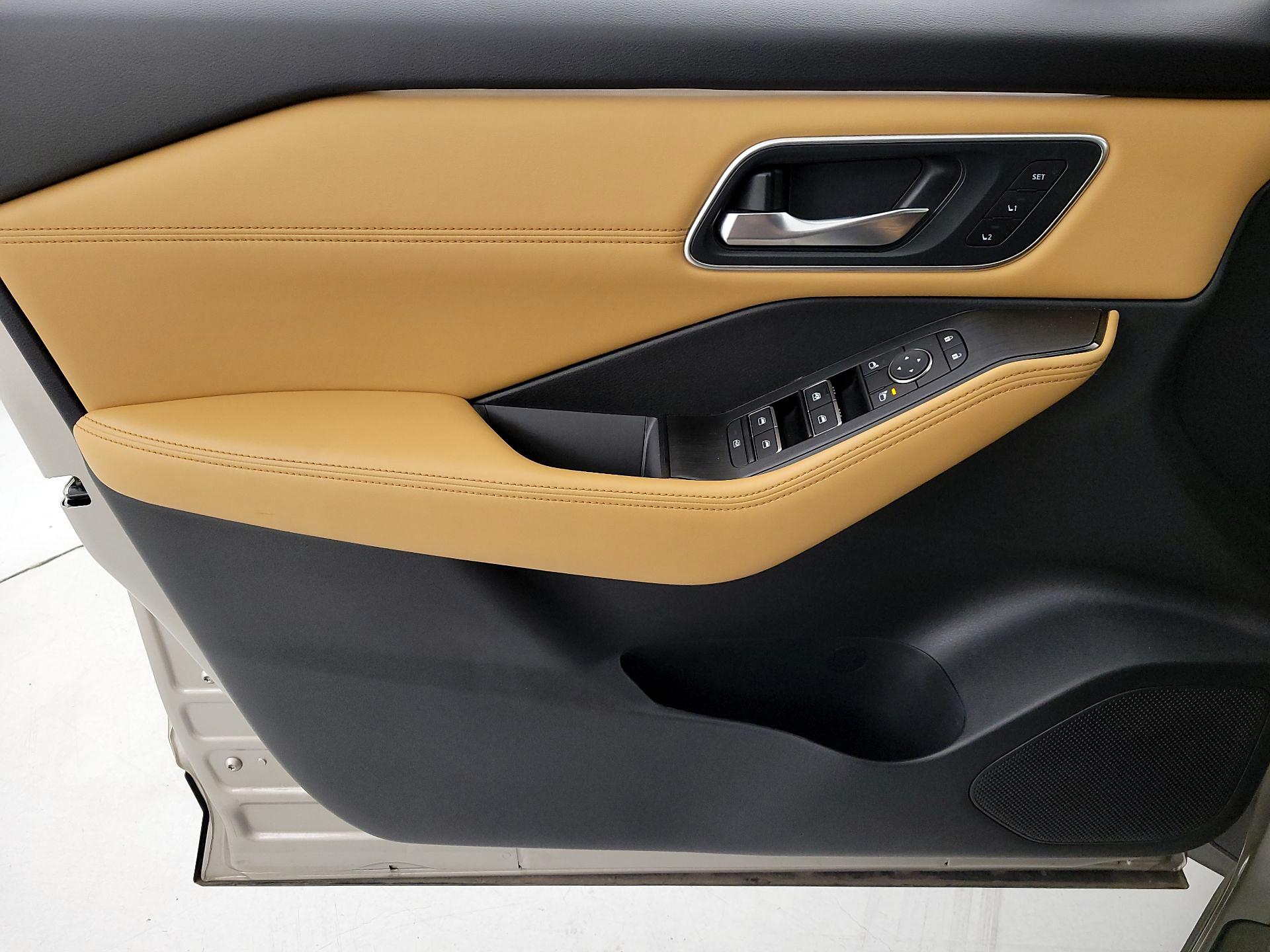 Thumbnail: 2022 Nissan Rogue - 12