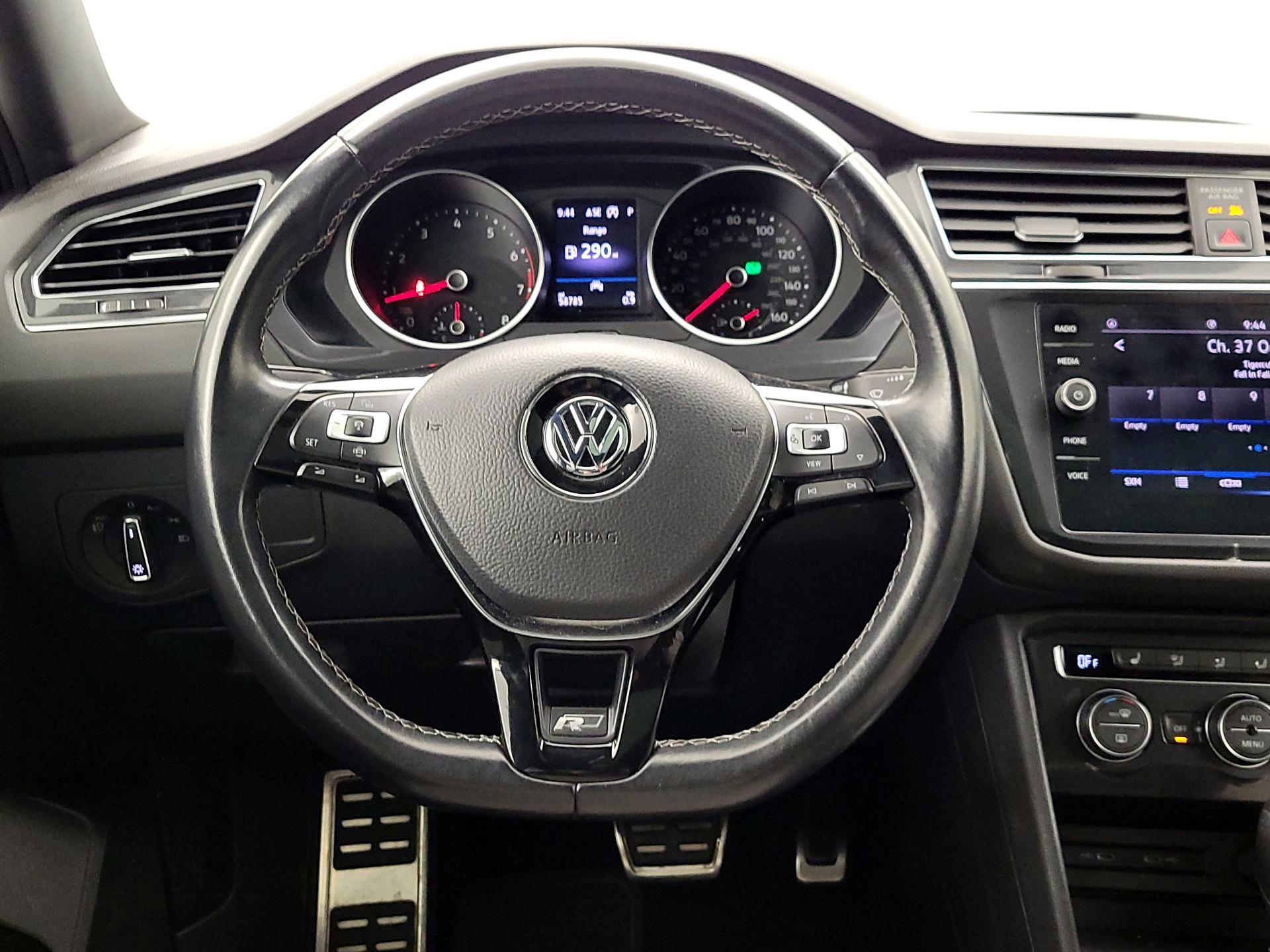 Thumbnail: 2021 Volkswagen Tiguan - 10