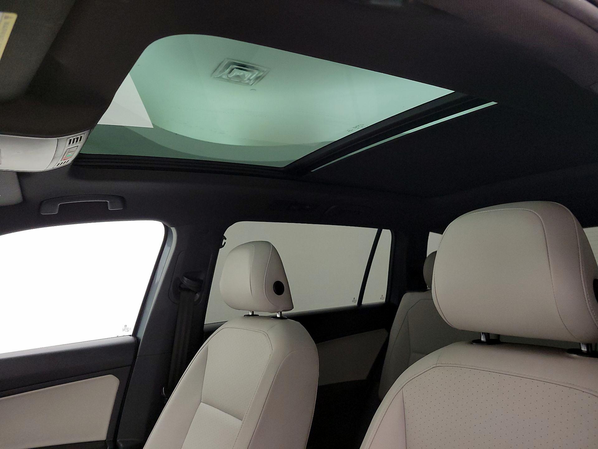 Thumbnail: 2021 Volkswagen Tiguan - 19