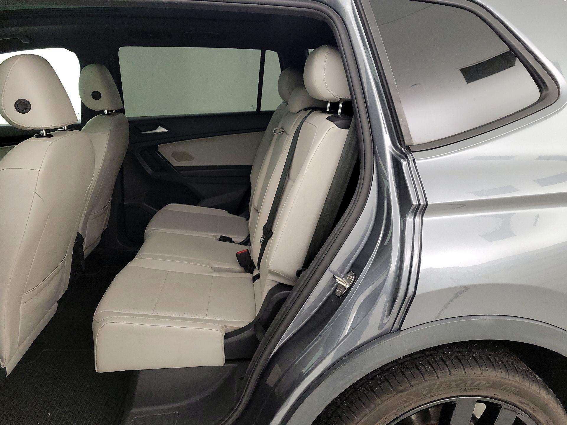 Thumbnail: 2021 Volkswagen Tiguan - 20