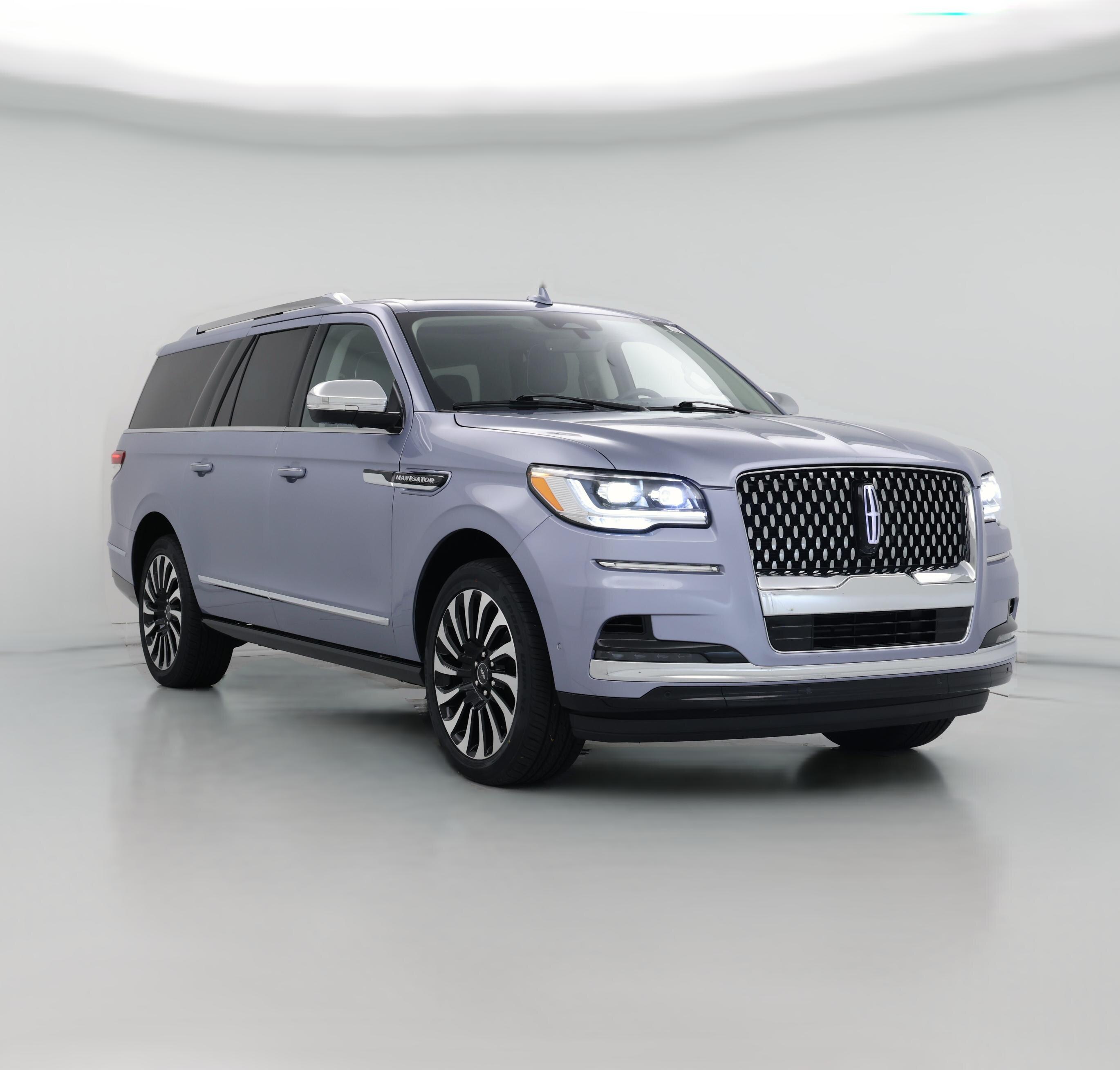 Thumbnail: 2022 Lincoln Navigator L - 1