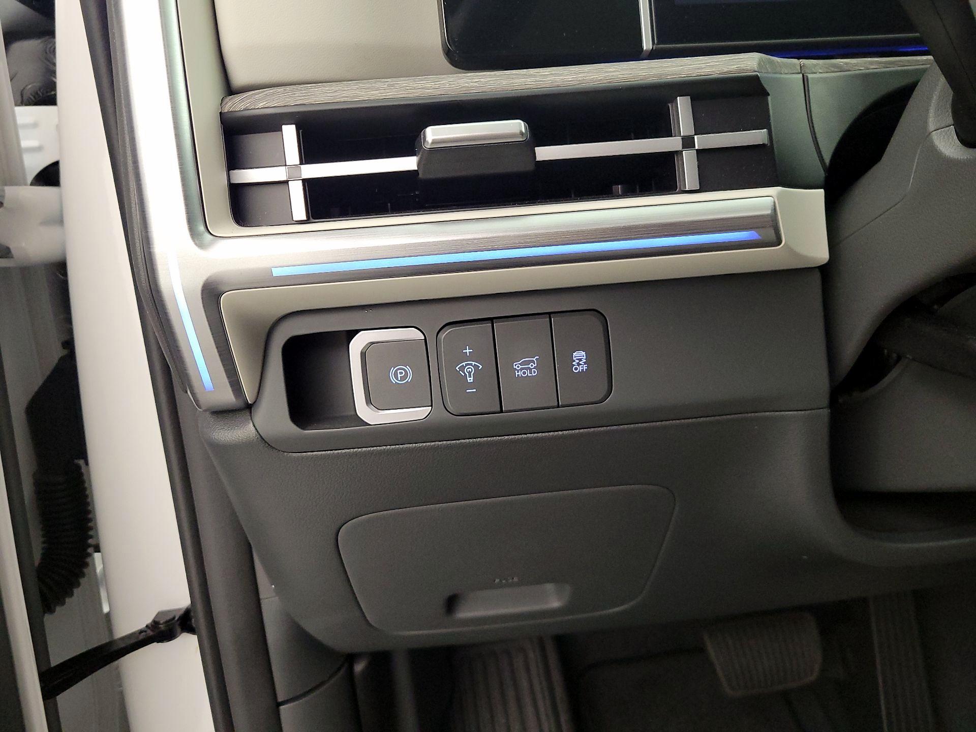 Thumbnail: 2024 Hyundai Santa Fe - 13