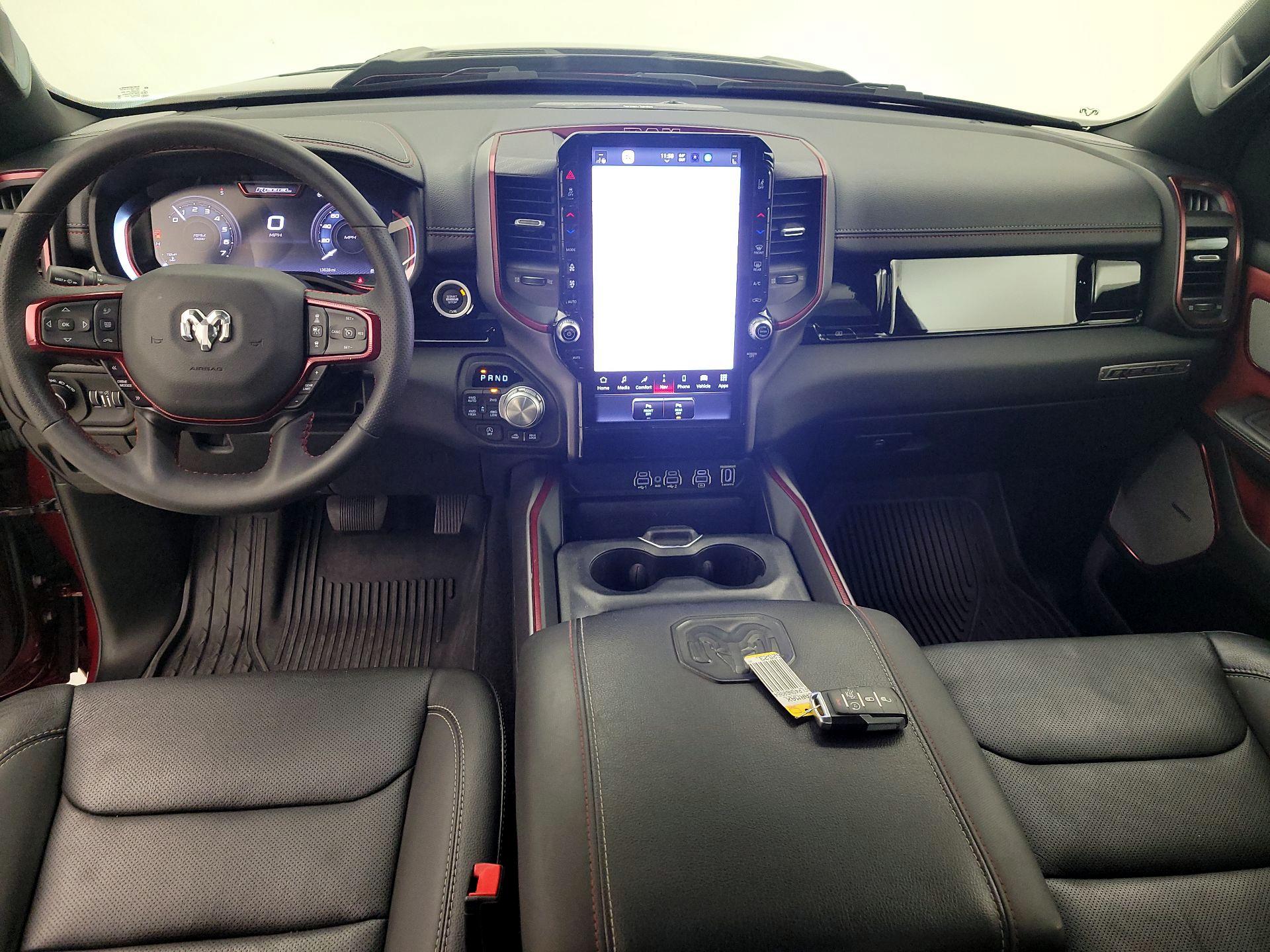 Thumbnail: 2025 RAM 1500 - 9