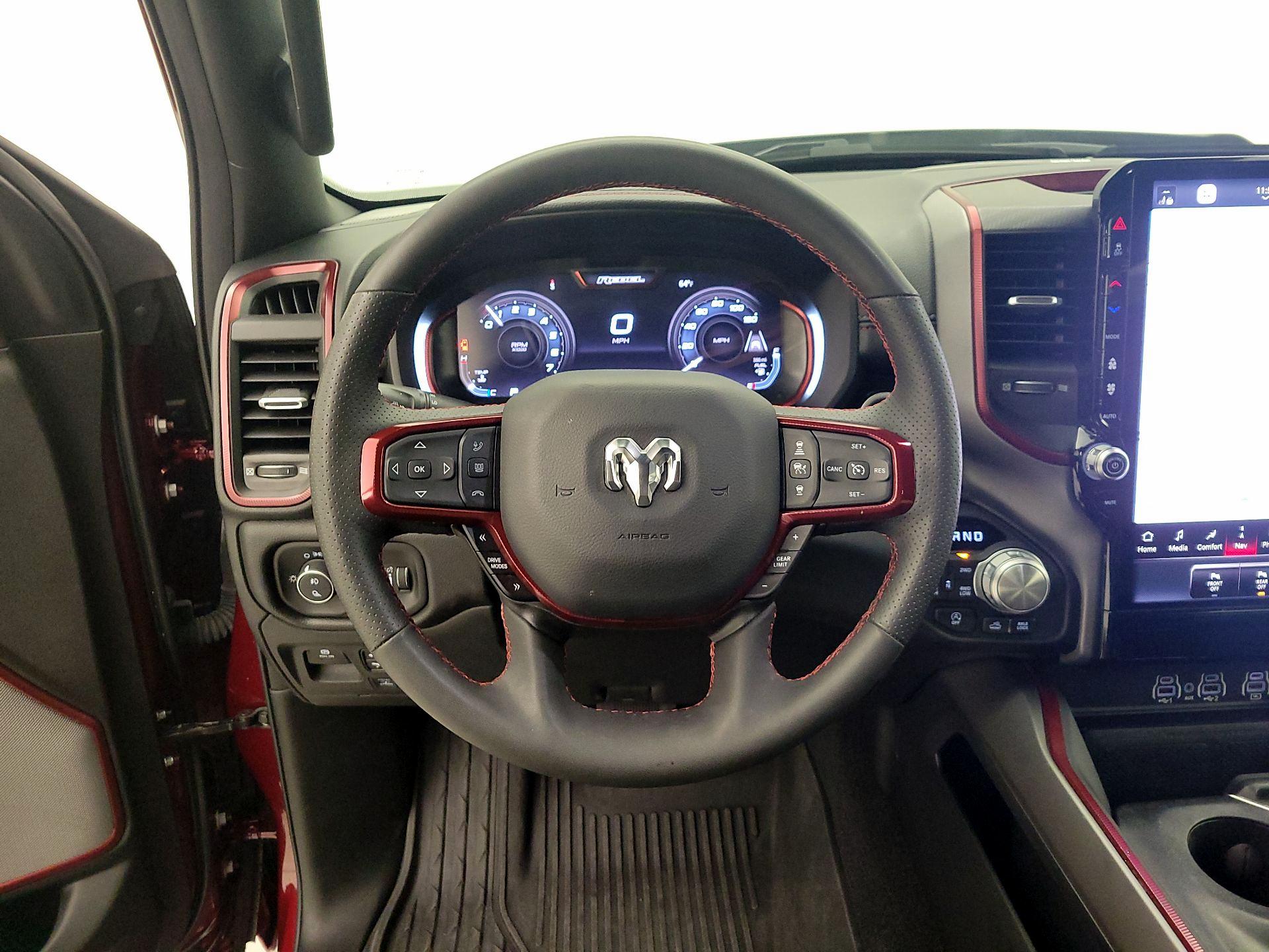 Thumbnail: 2025 RAM 1500 - 10