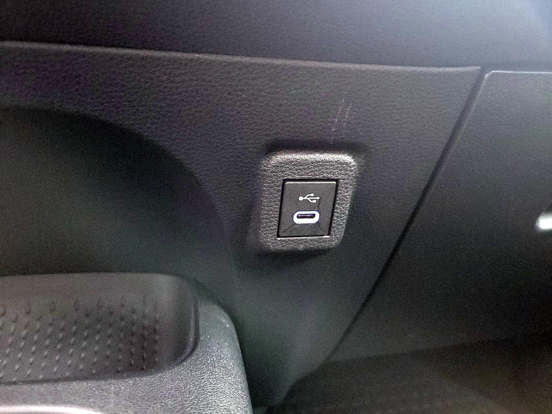 Thumbnail: 2024 Toyota Corolla - 18